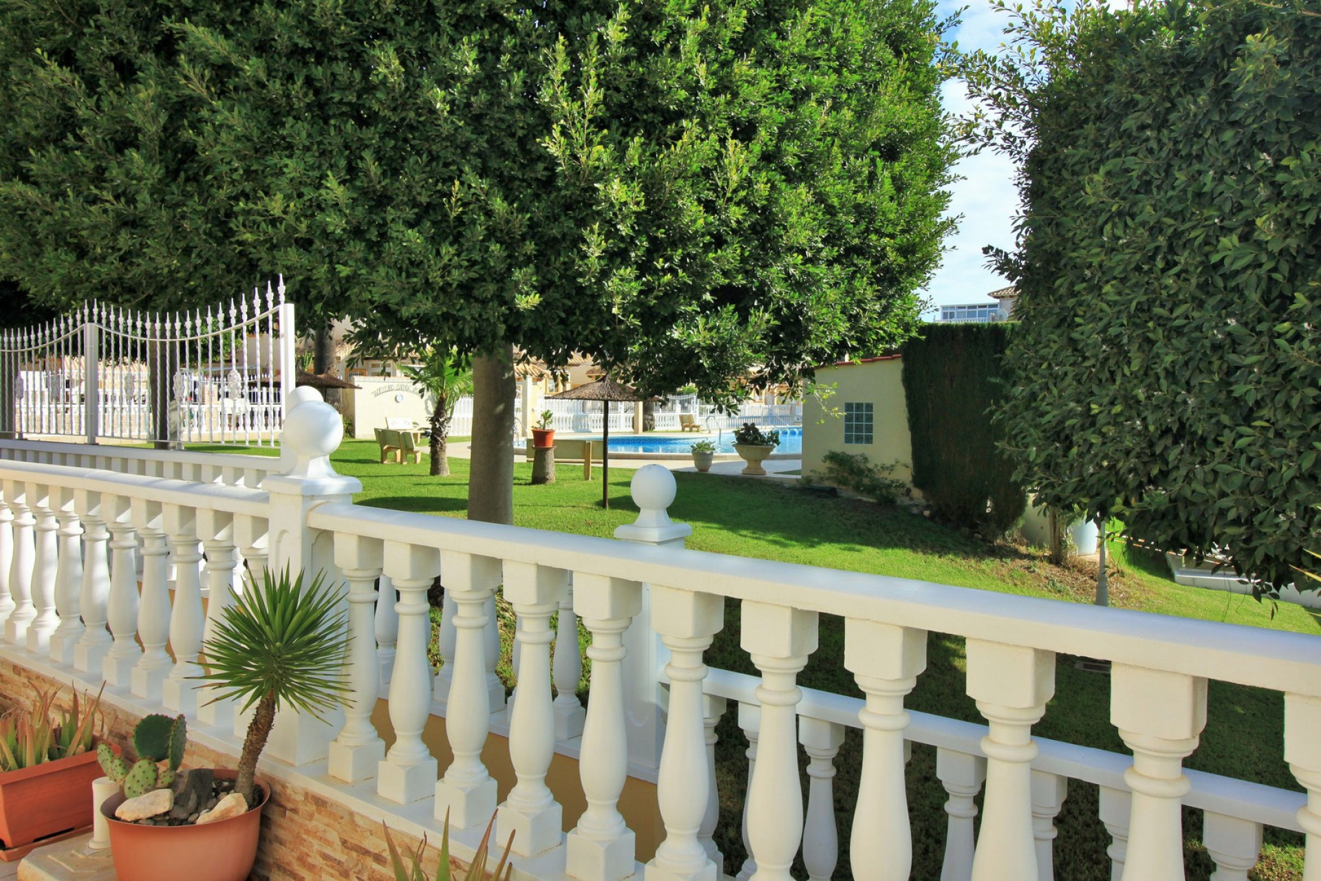 Resale - Villa - Playa Flamenca - Orihuela Costa