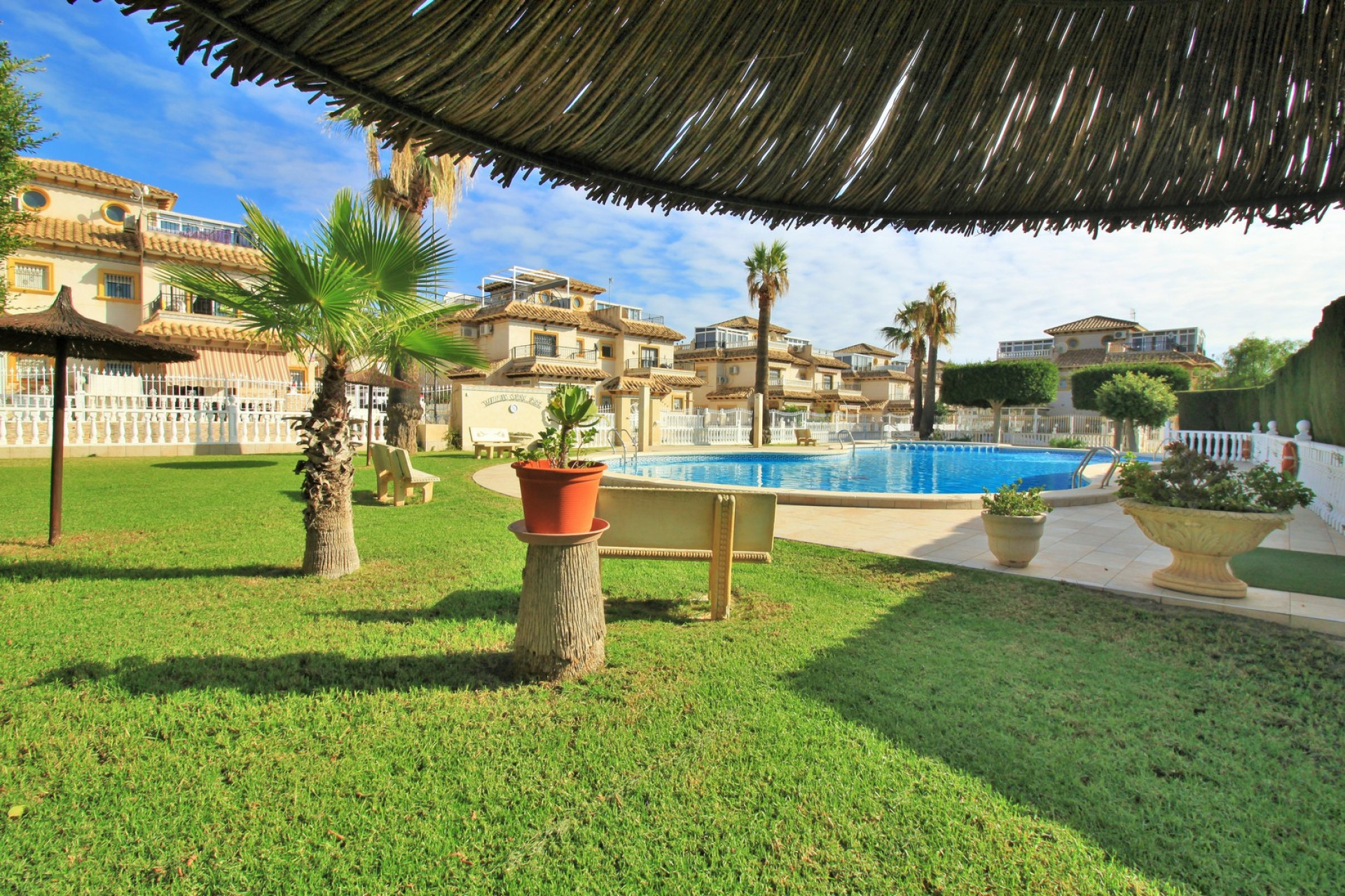 Resale - Villa - Playa Flamenca - Orihuela Costa