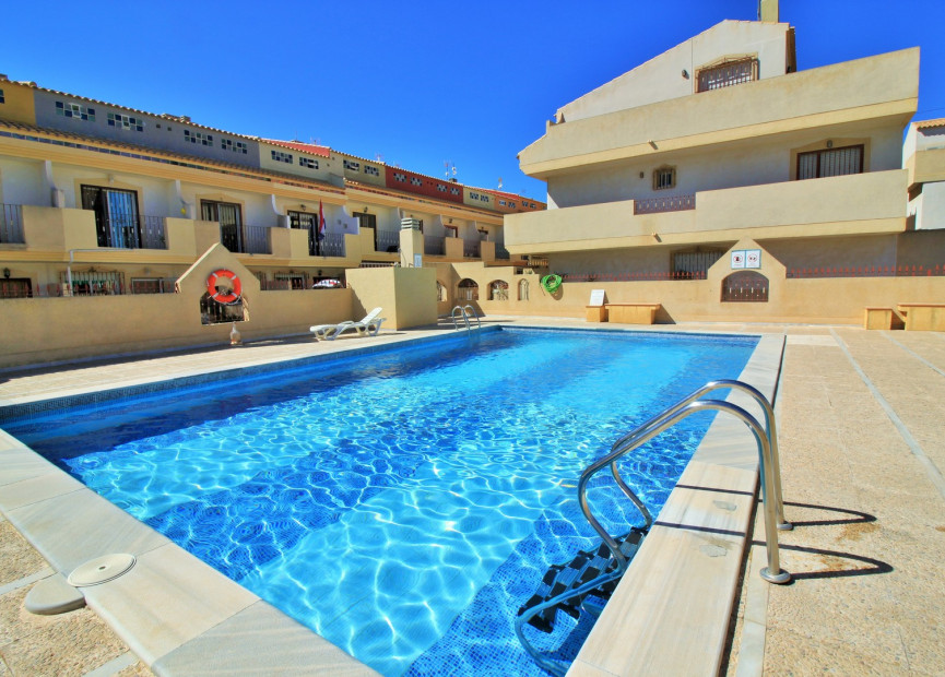 Resale - Villa - Playa Flamenca - Orihuela Costa