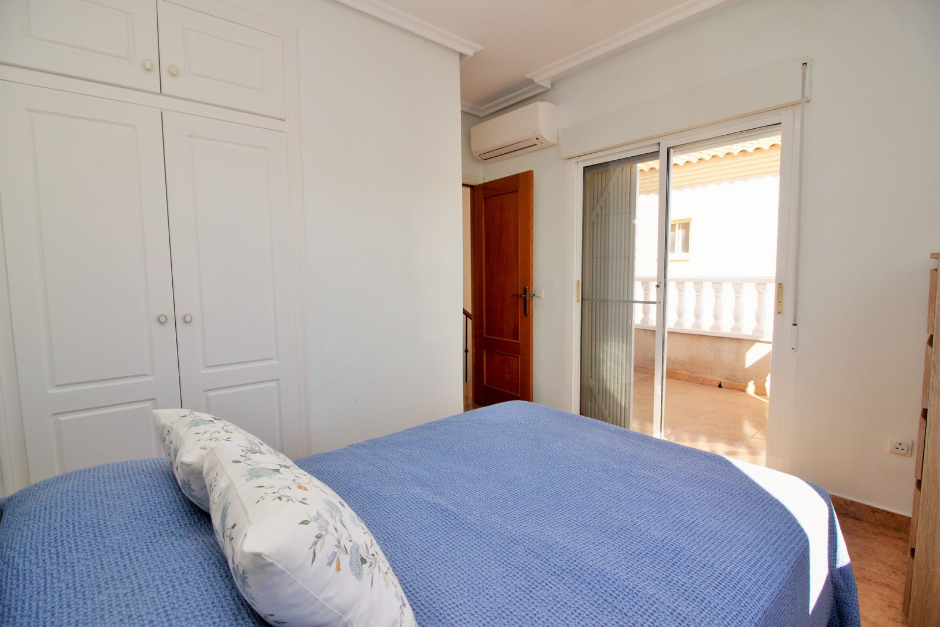 Resale - Villa - Playa Flamenca - Orihuela Costa