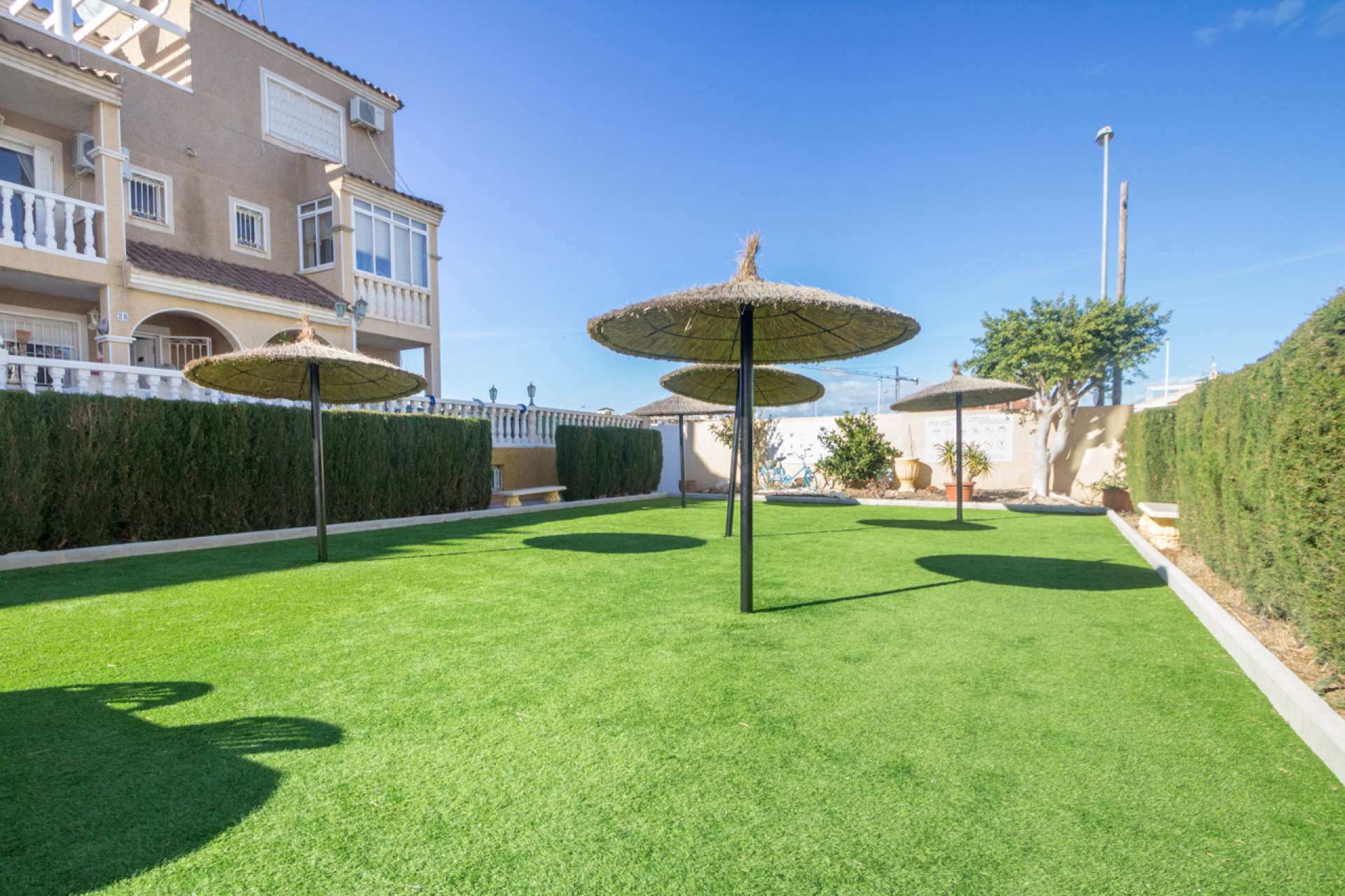 Resale - Villa - Playa Flamenca - Orihuela Costa