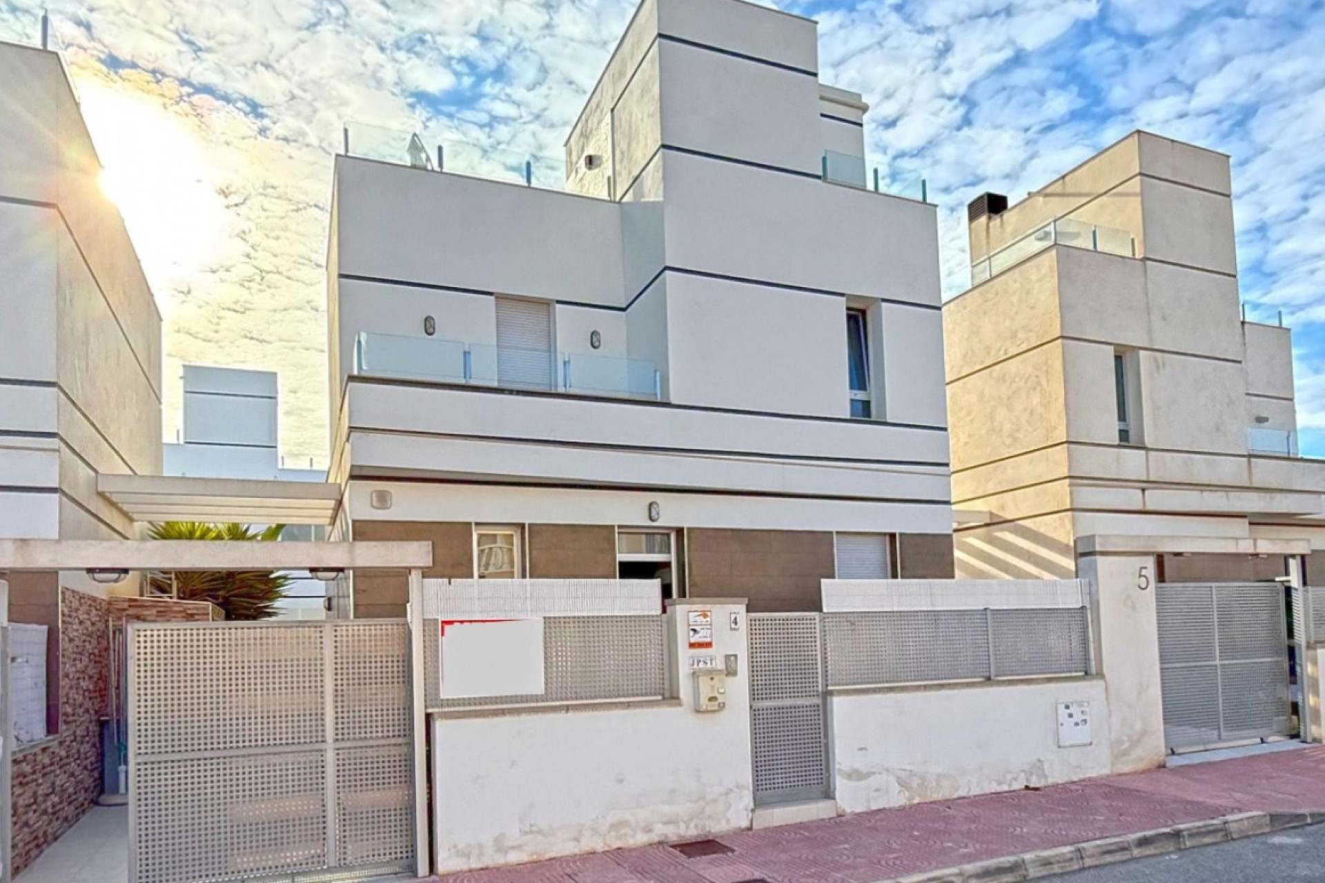 Resale - Villa - Rojales