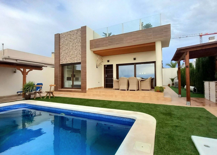 Resale - Villa - Rojales