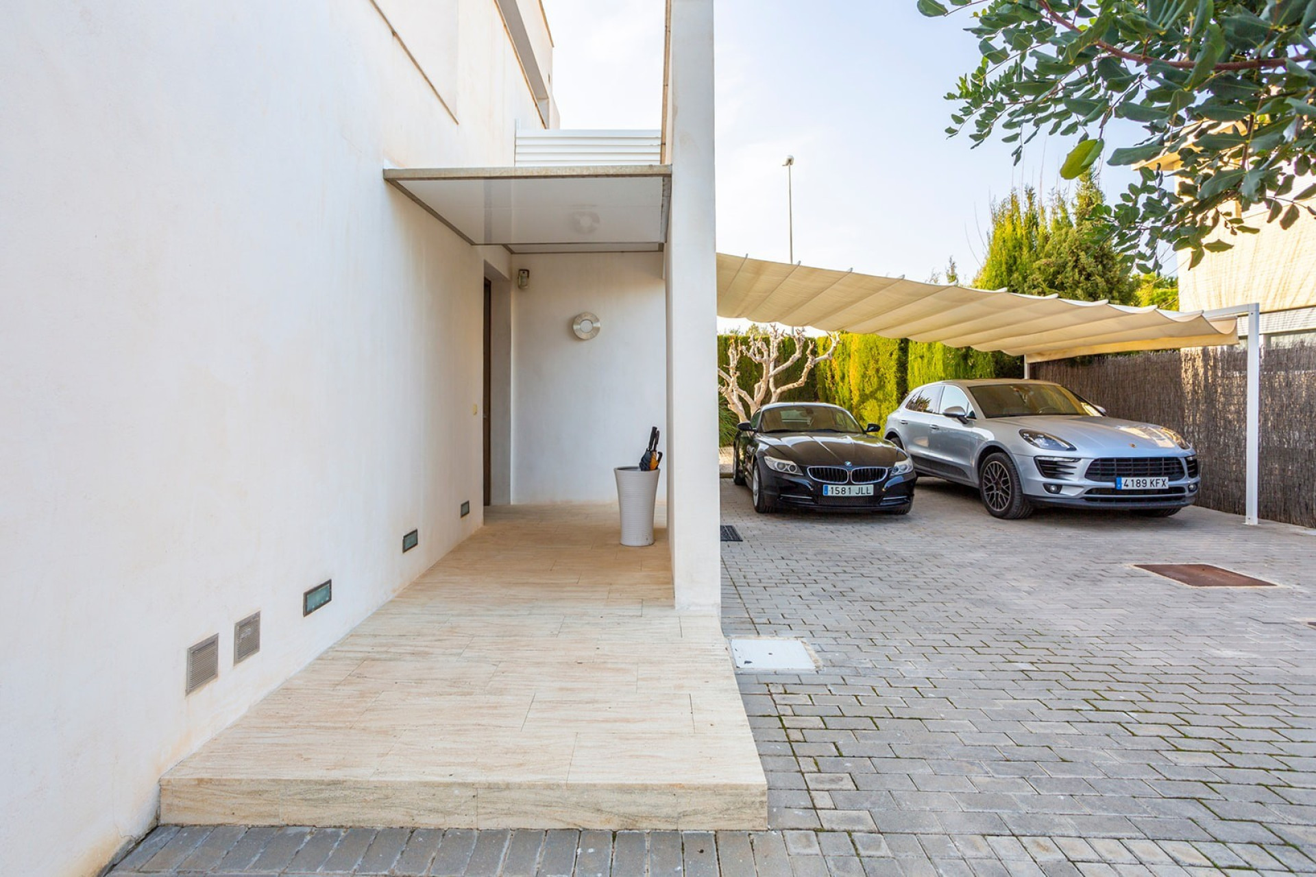 Resale - Villa - San Juan de Alicante - Alicante