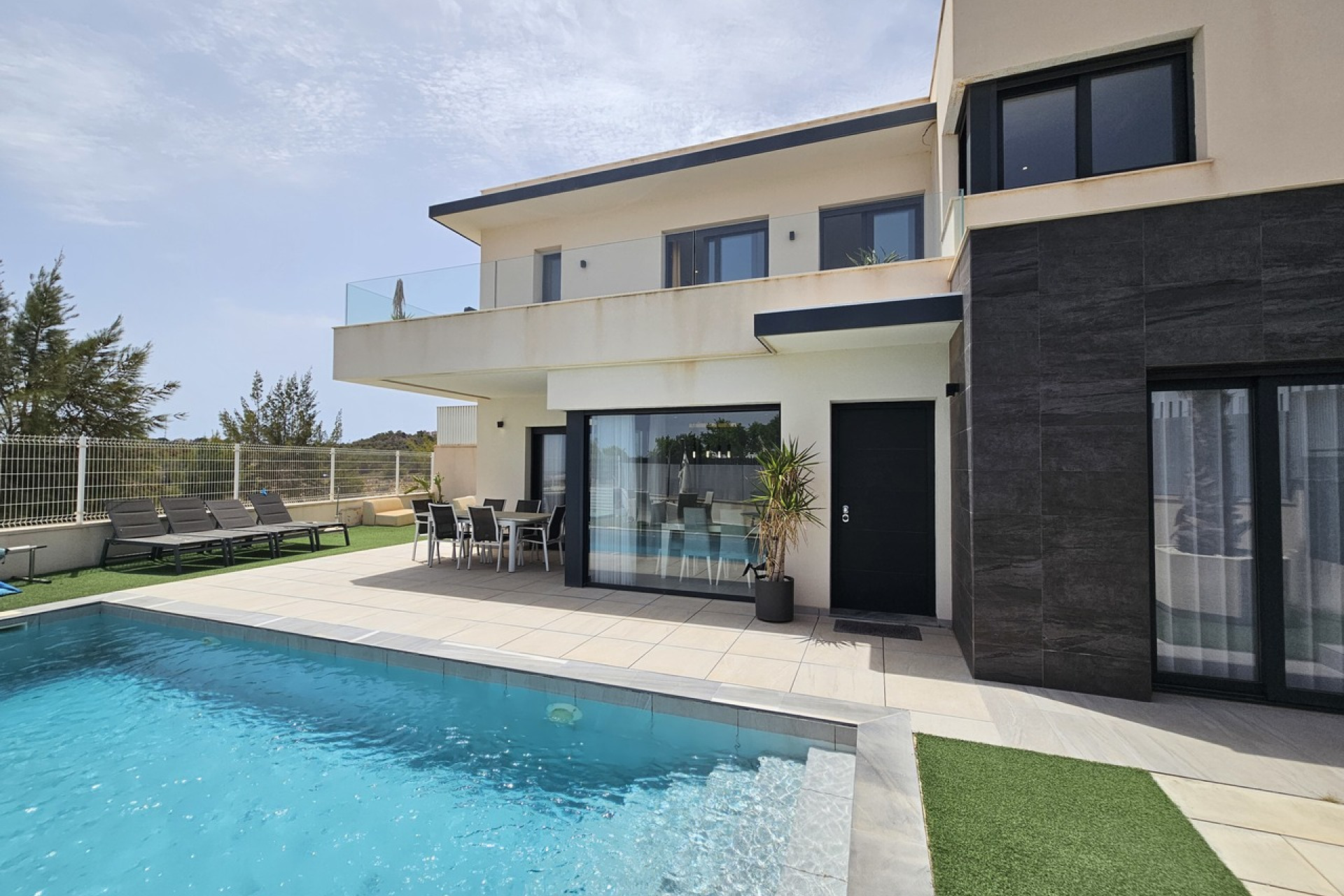 Resale - Villa - San Miguel de Salinas - Orihuela Costa