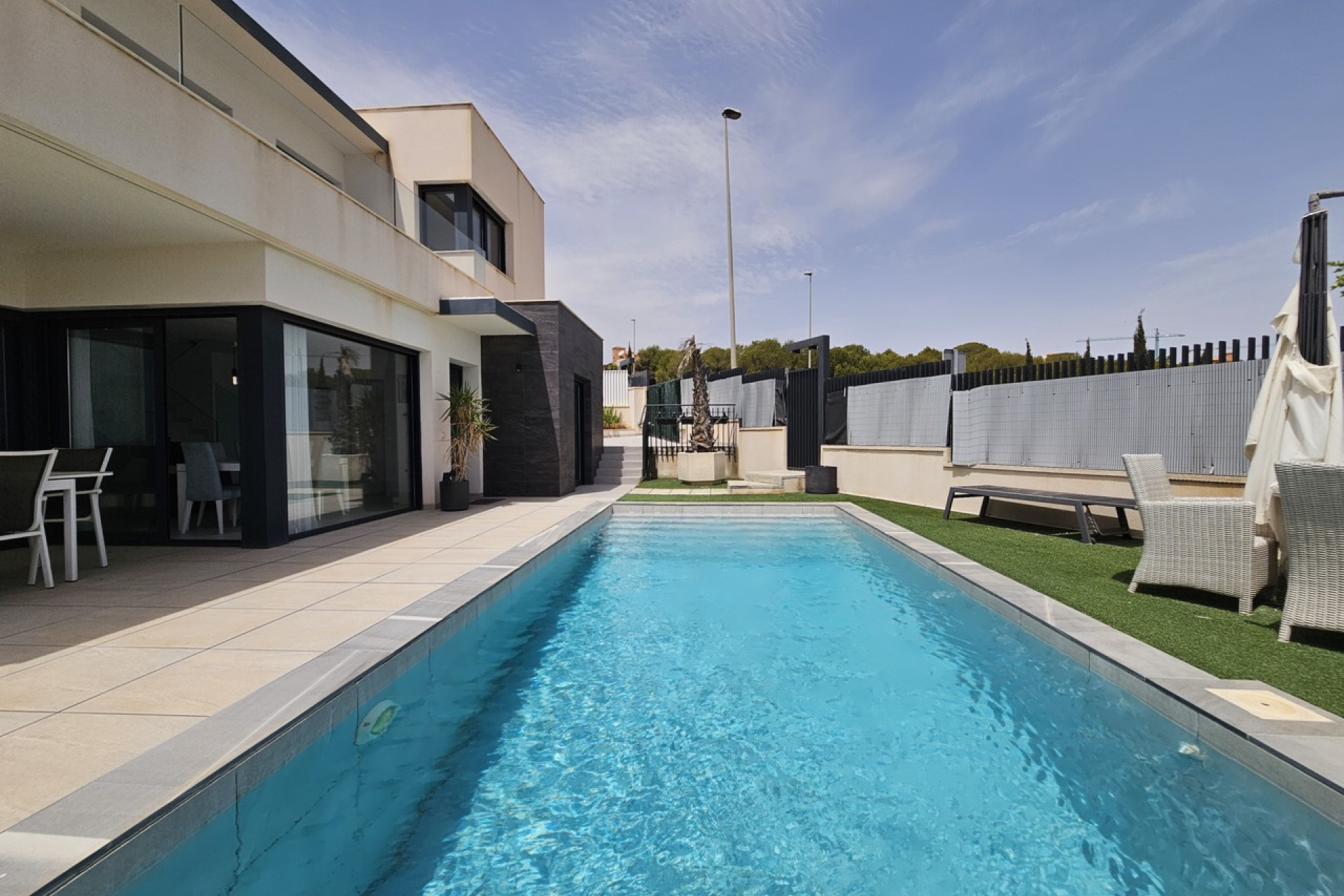 Resale - Villa - San Miguel de Salinas - Orihuela Costa