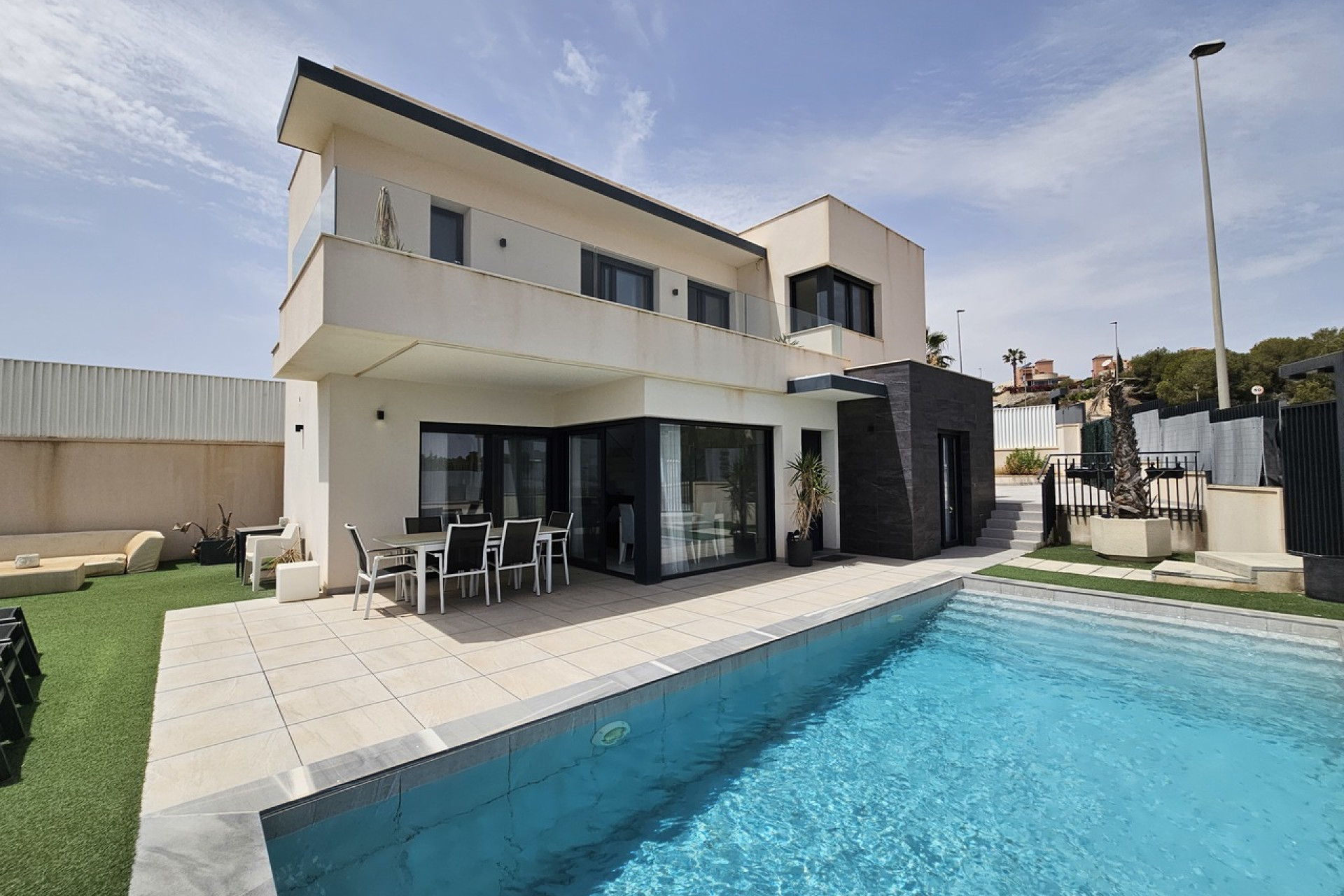 Resale - Villa - San Miguel de Salinas - Orihuela Costa