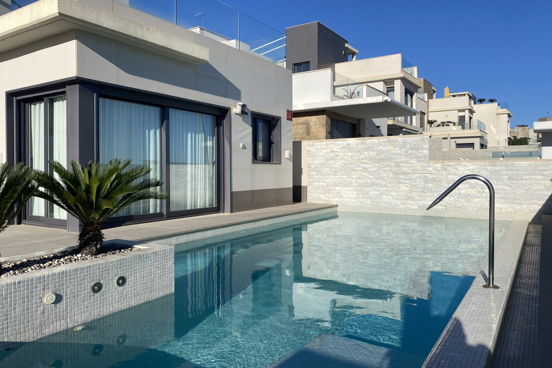 Resale - Villa - San Miguel de Salinas - Orihuela Costa