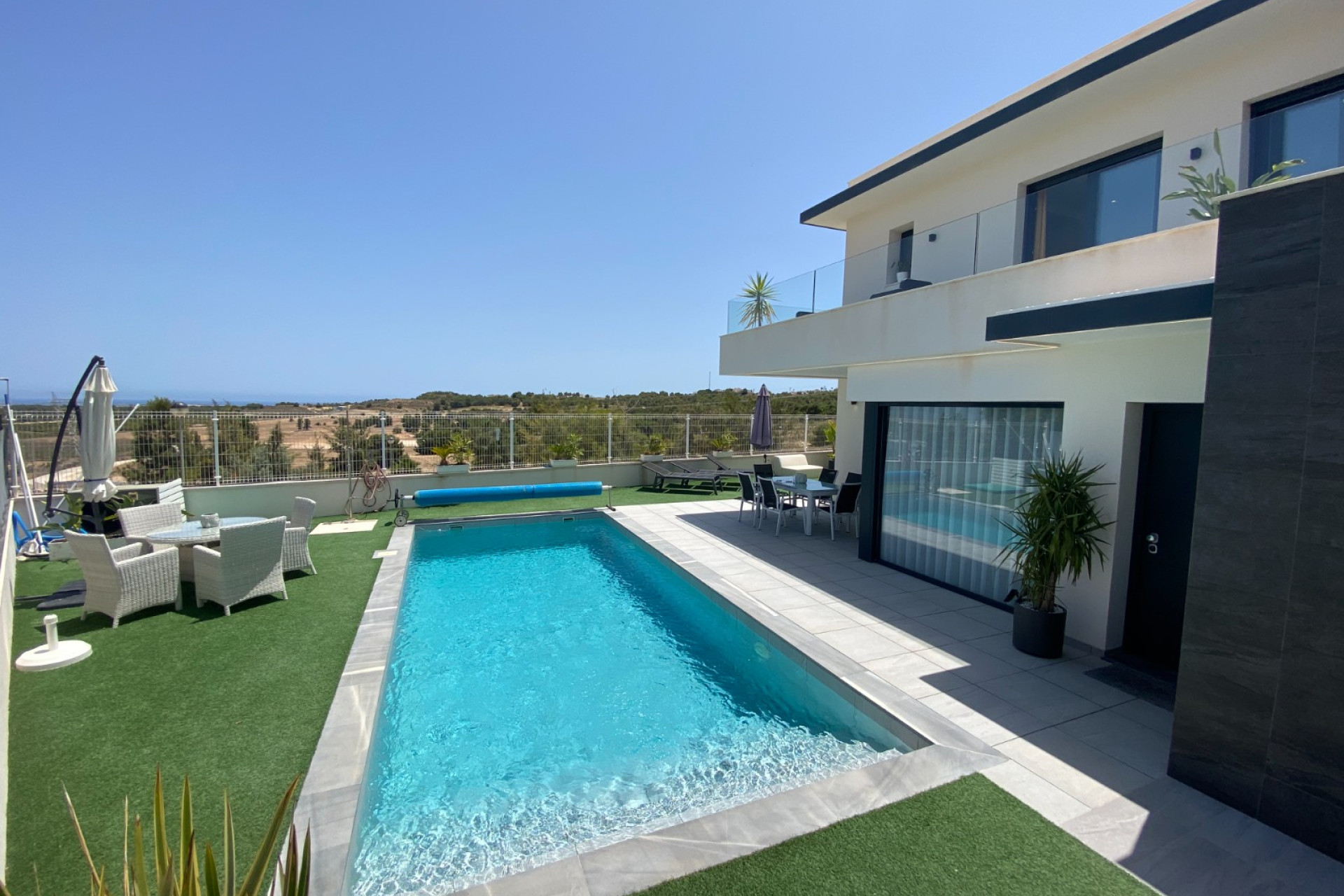 Resale - Villa - San Miguel de Salinas - Orihuela Costa