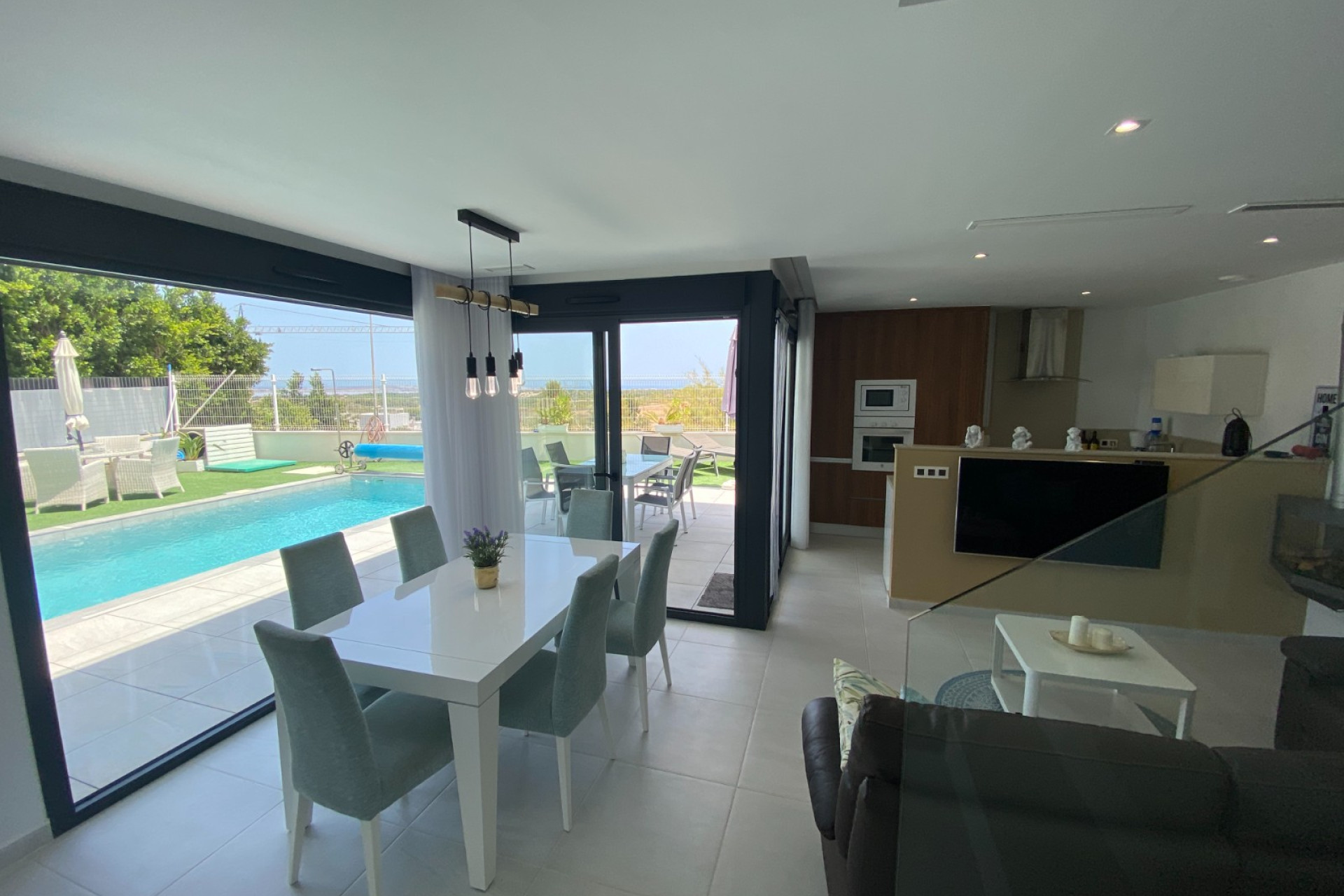 Resale - Villa - San Miguel de Salinas - Orihuela Costa