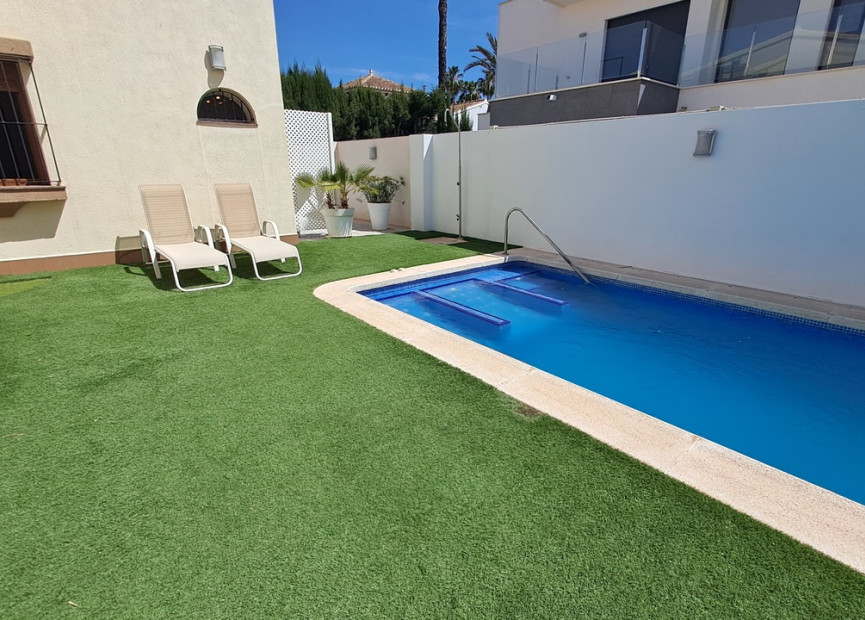 Resale - Villa - Santiago de Ribera - Los Alcazares