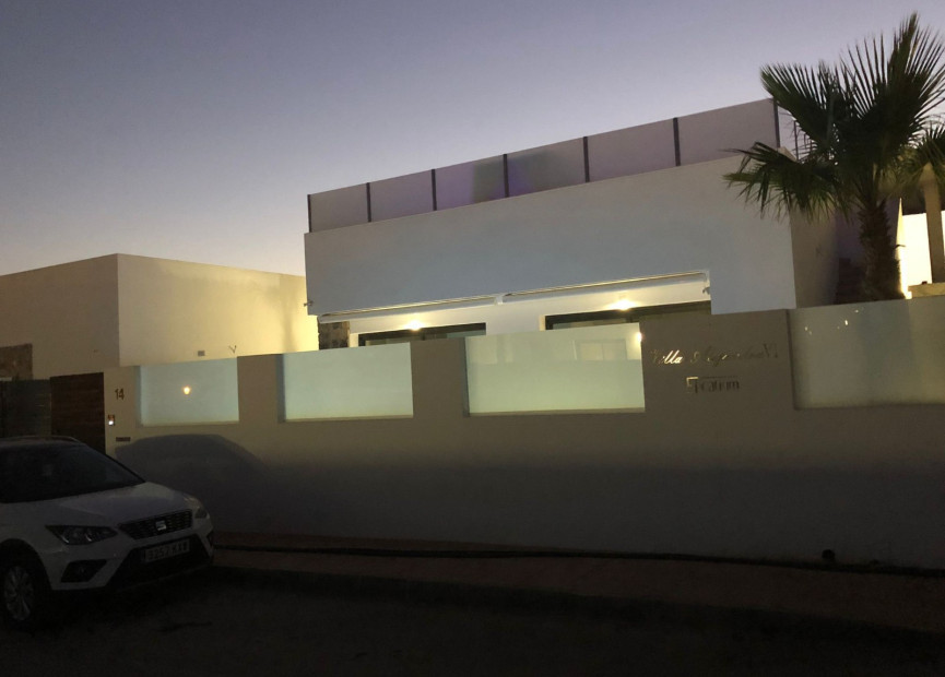 Resale - Villa - Santiago de Ribera - Los Alcazares