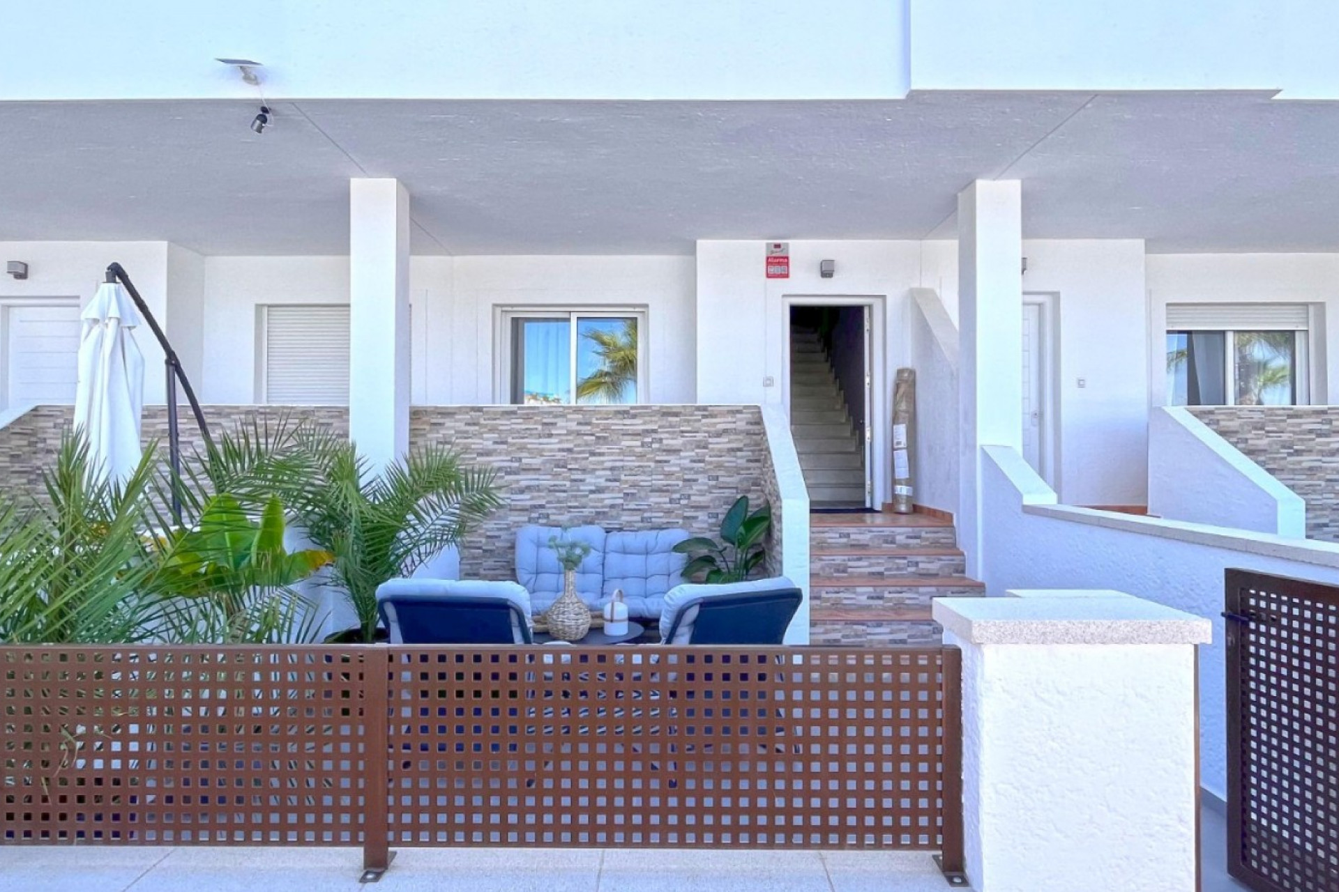 Resale - Villa - Torrevieja - Orihuela Costa