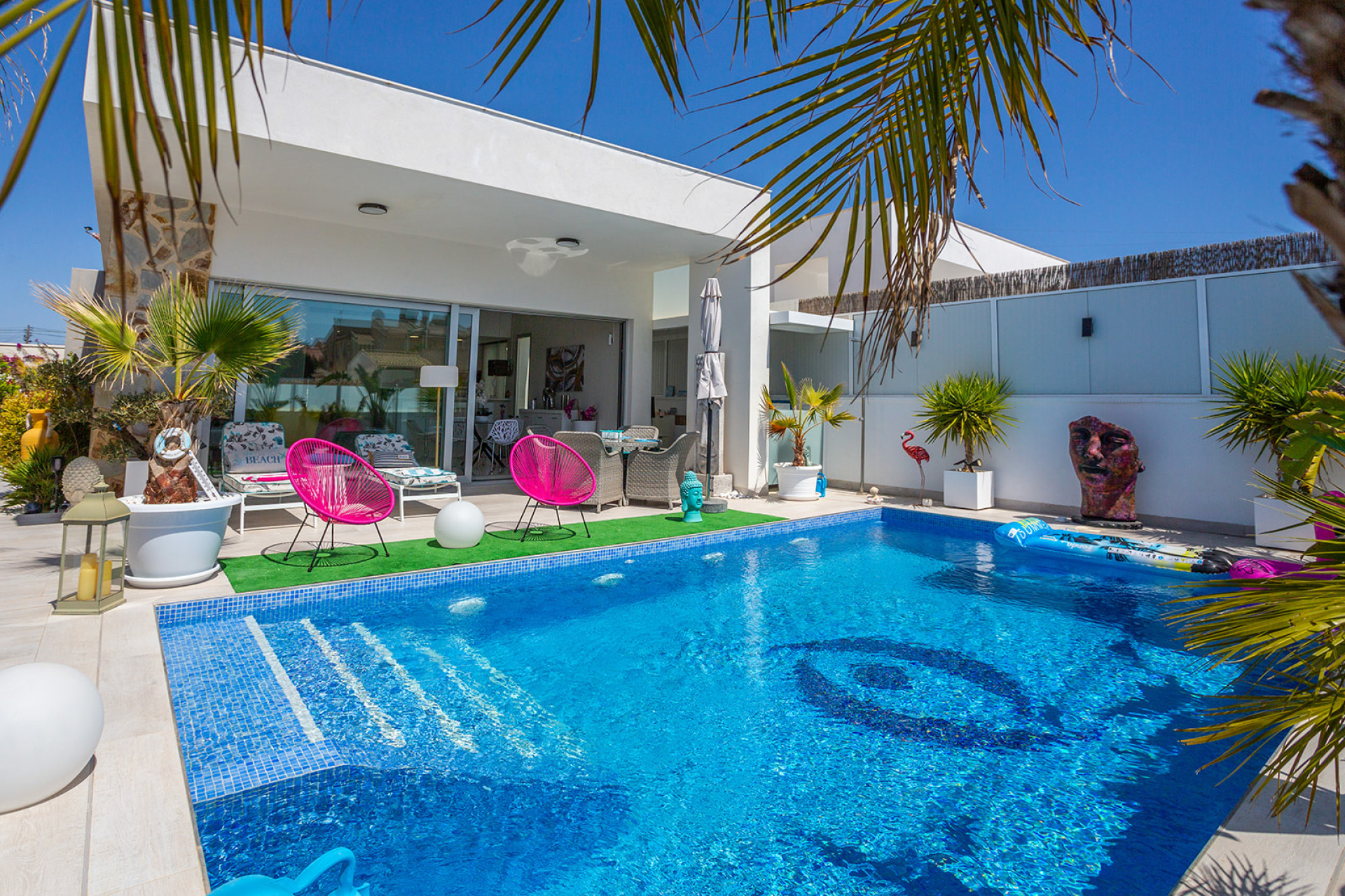 Resale - Villa - Torrevieja