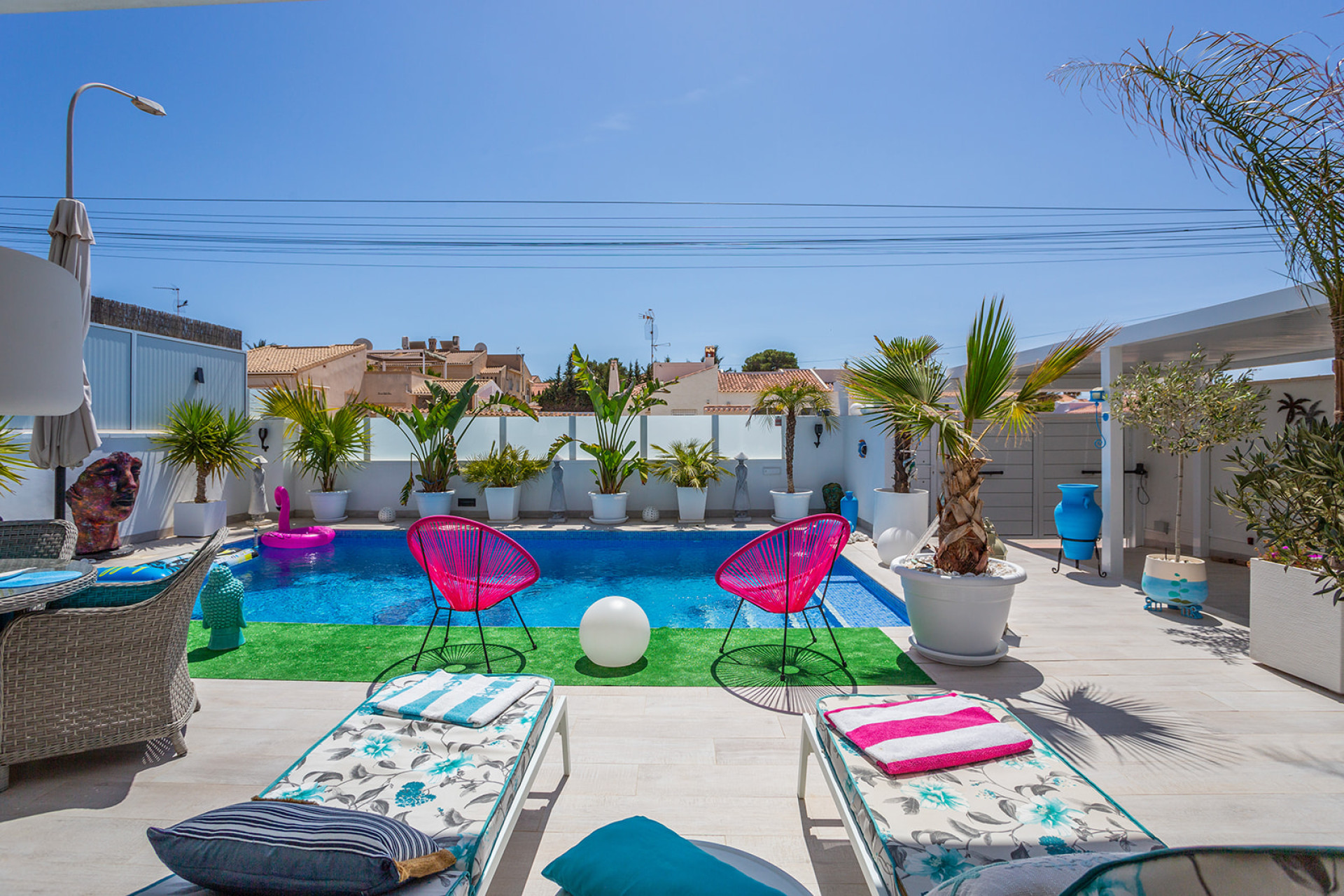 Resale - Villa - Torrevieja