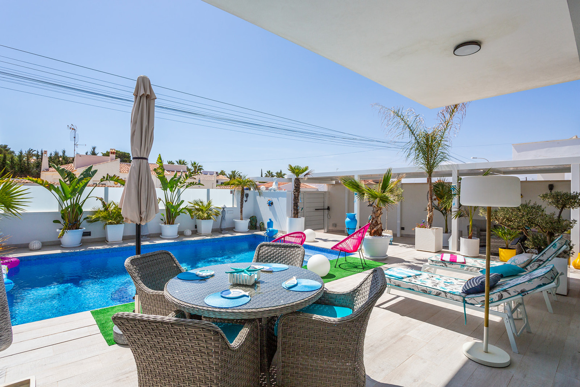 Resale - Villa - Torrevieja