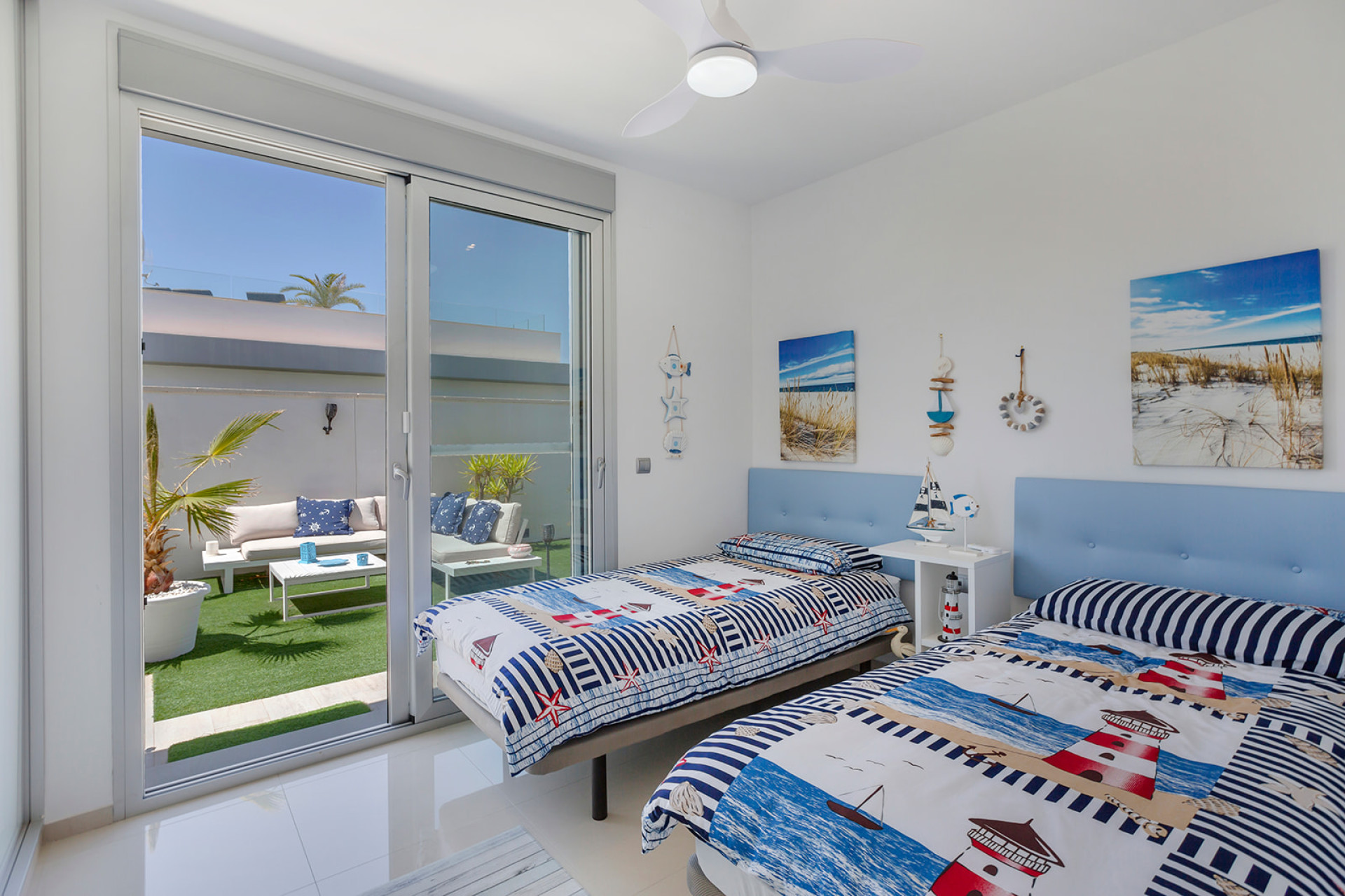 Resale - Villa - Torrevieja