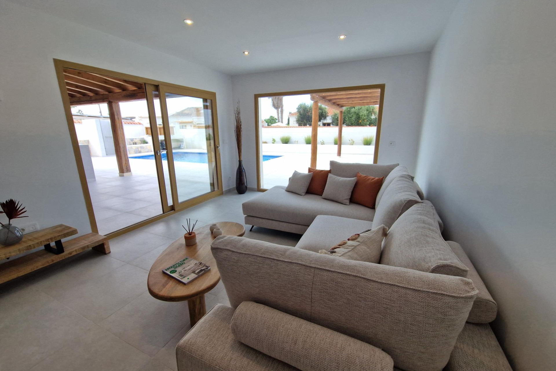 Resale - Villa - Torrevieja