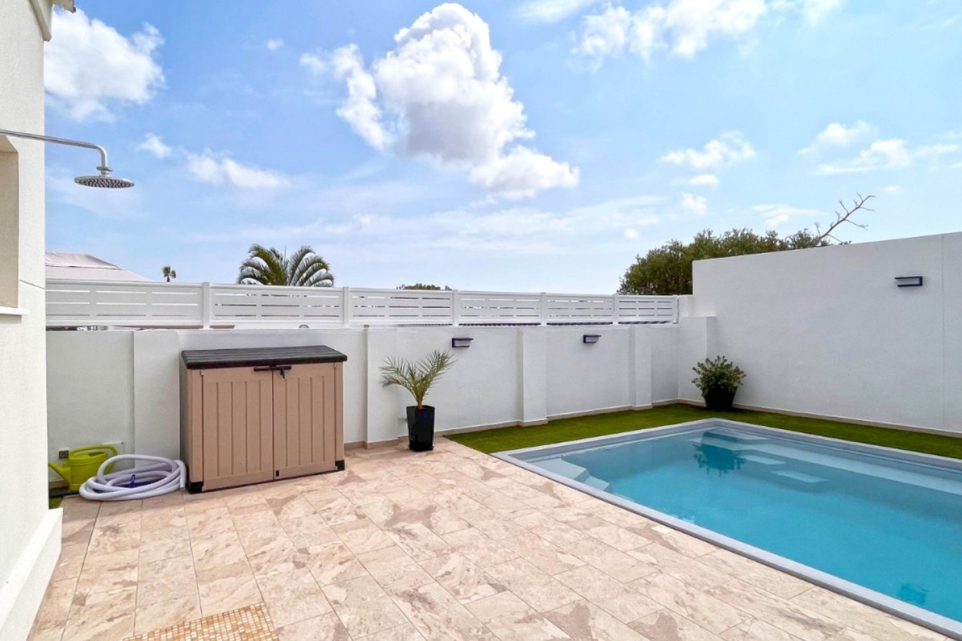 Resale - Villa - Torrevieja