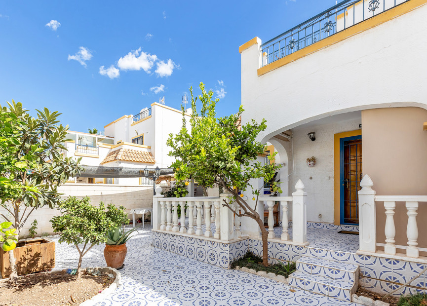 Resale - Villa - Torrevieja