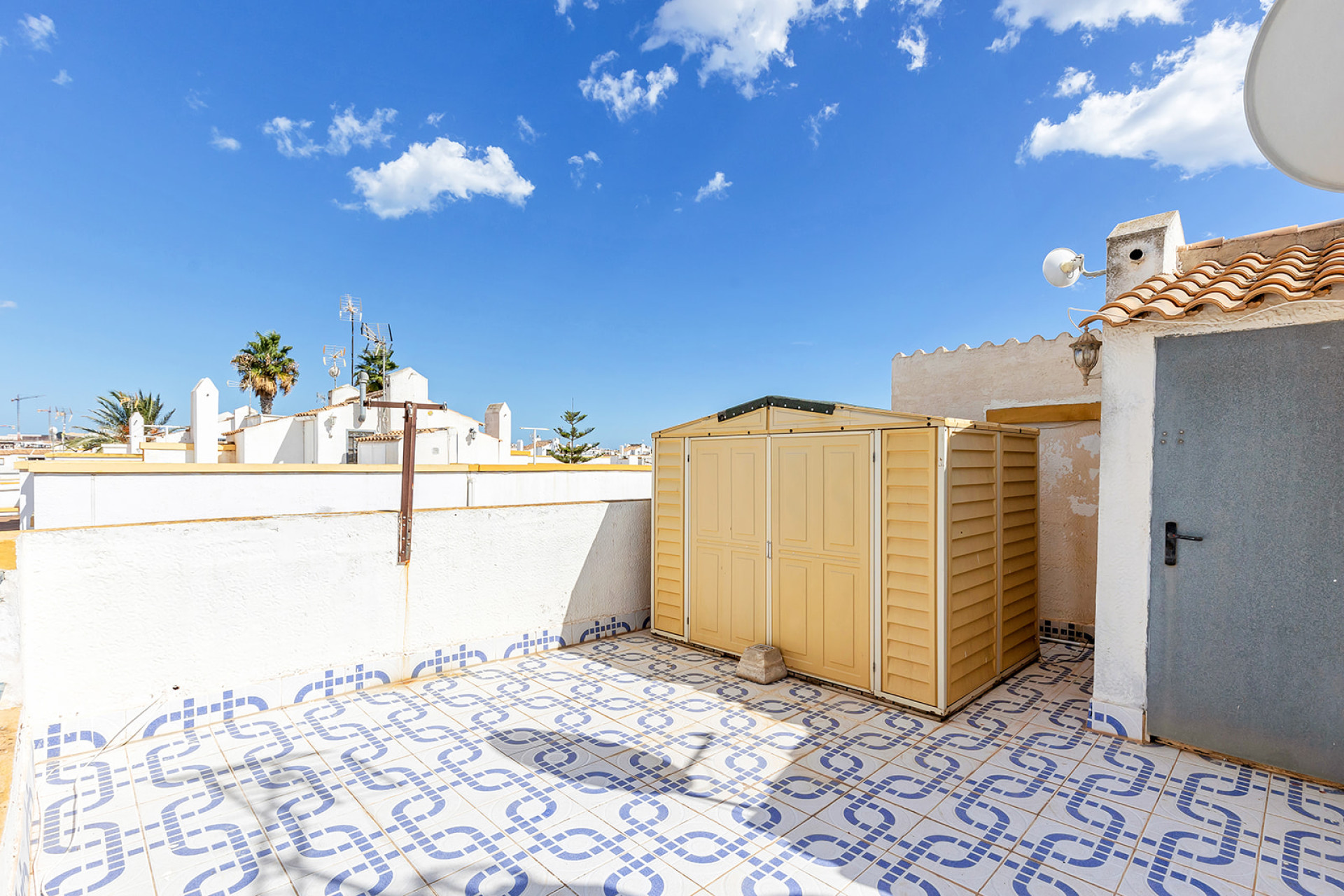 Resale - Villa - Torrevieja