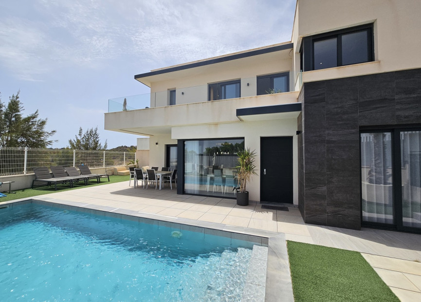 Resale - Villa - Villamartin - Orihuela Costa