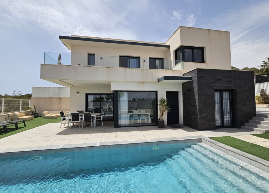 Resale - Villa - Villamartin - Orihuela Costa