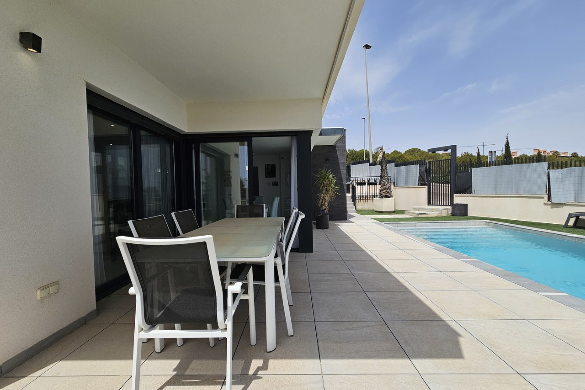 Resale - Villa - Villamartin - Orihuela Costa