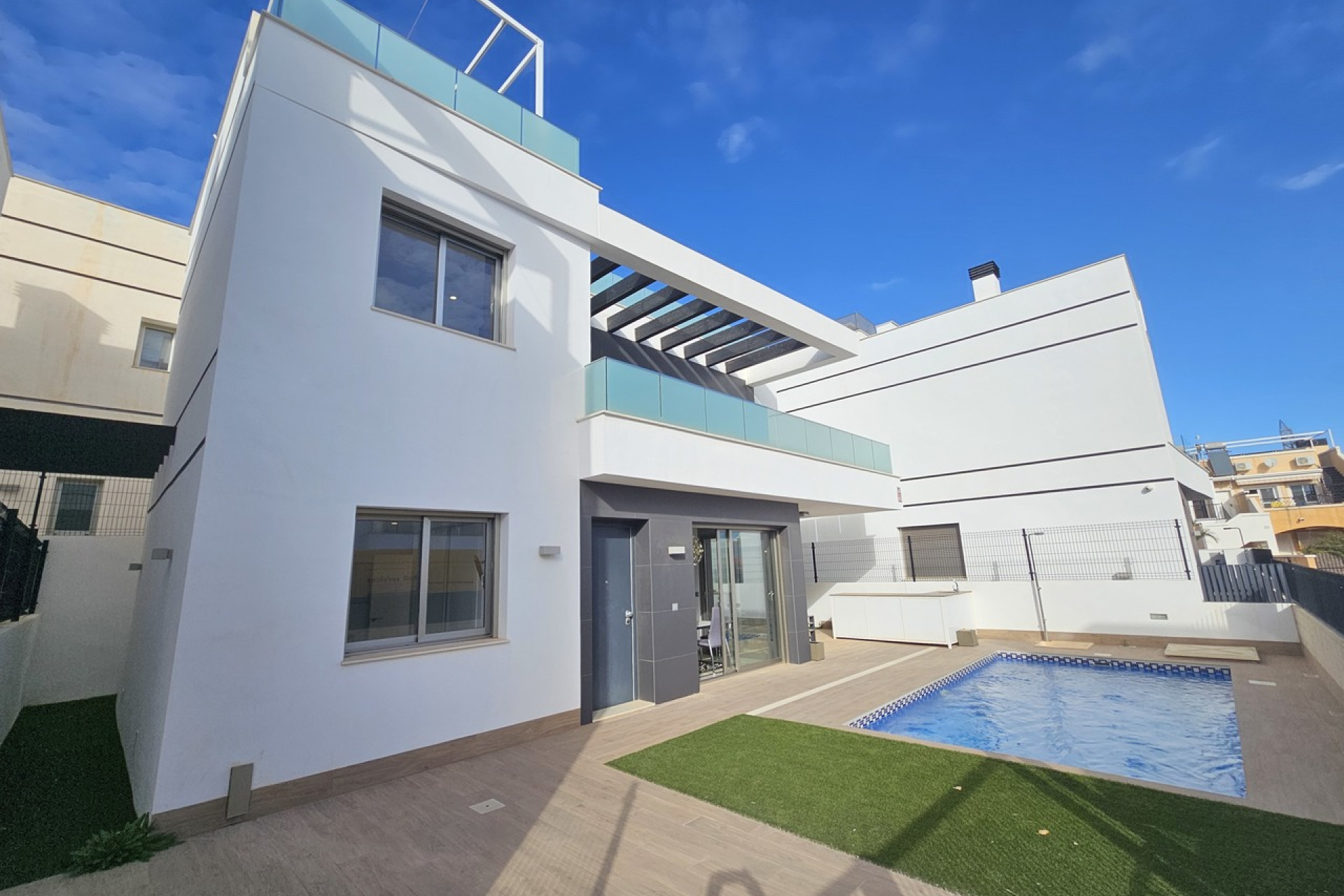 Resale - Villa - Villamartin - Orihuela Costa