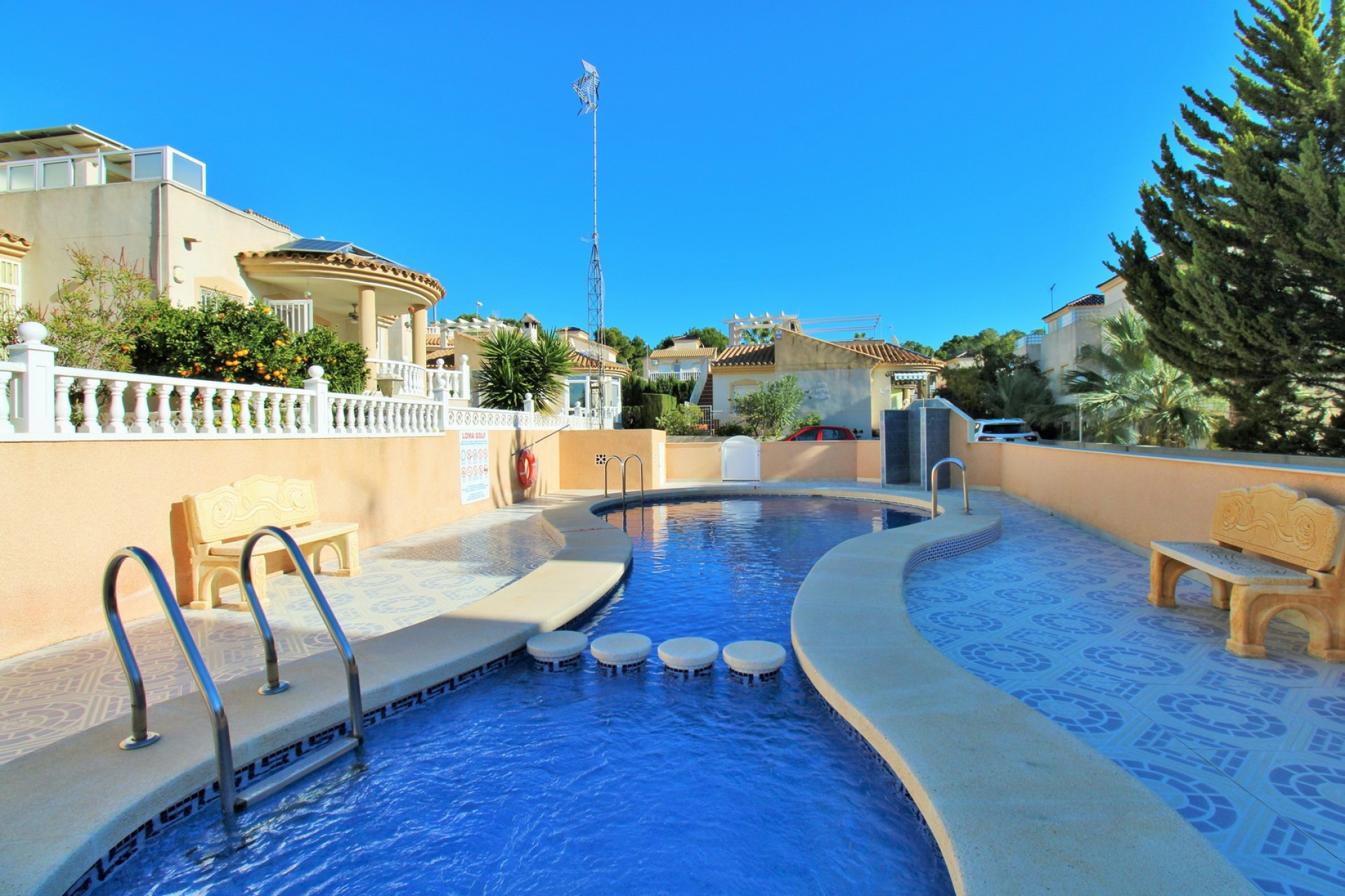 Resale - Villa - Villamartin - Orihuela Costa