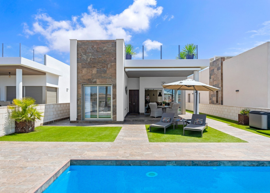 Resale - Villa - Villamartin - Orihuela Costa