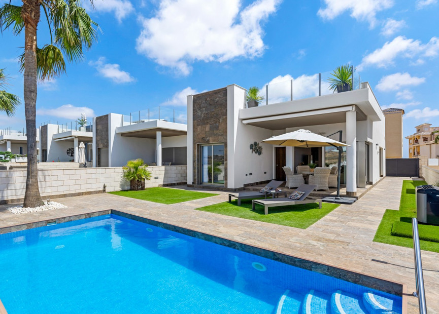 Resale - Villa - Villamartin - Orihuela Costa