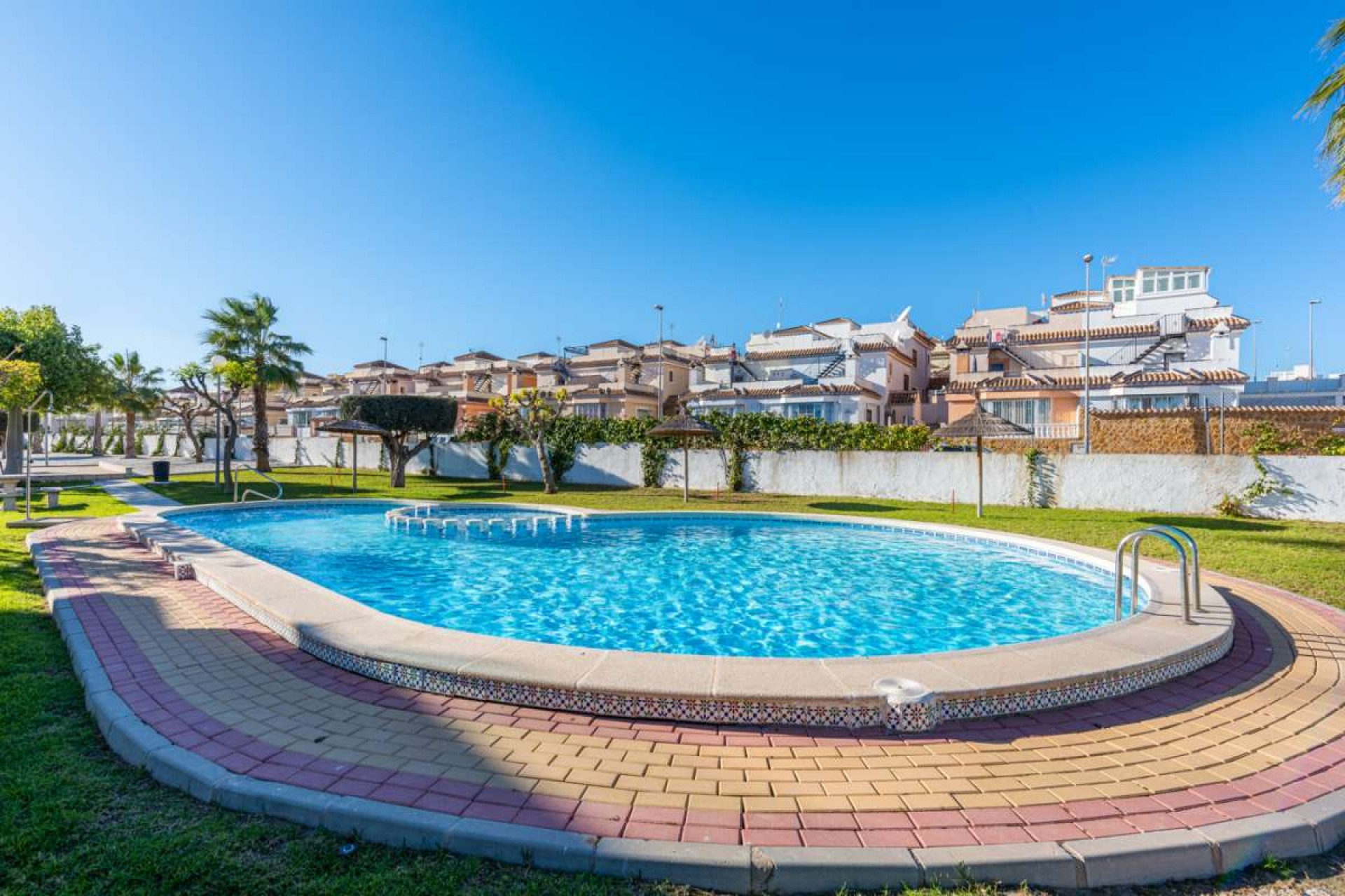 Resale - Villa - Villamartin - Orihuela Costa