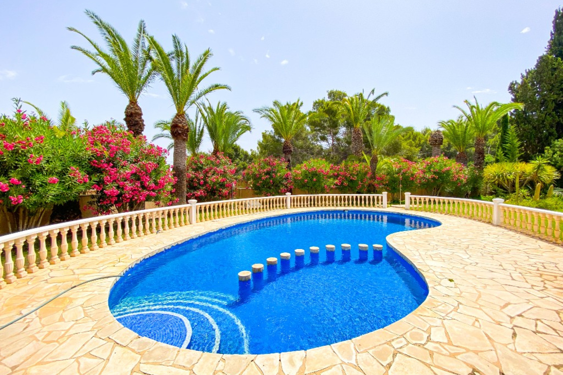 Resale - Villa - Villamartin - Orihuela Costa