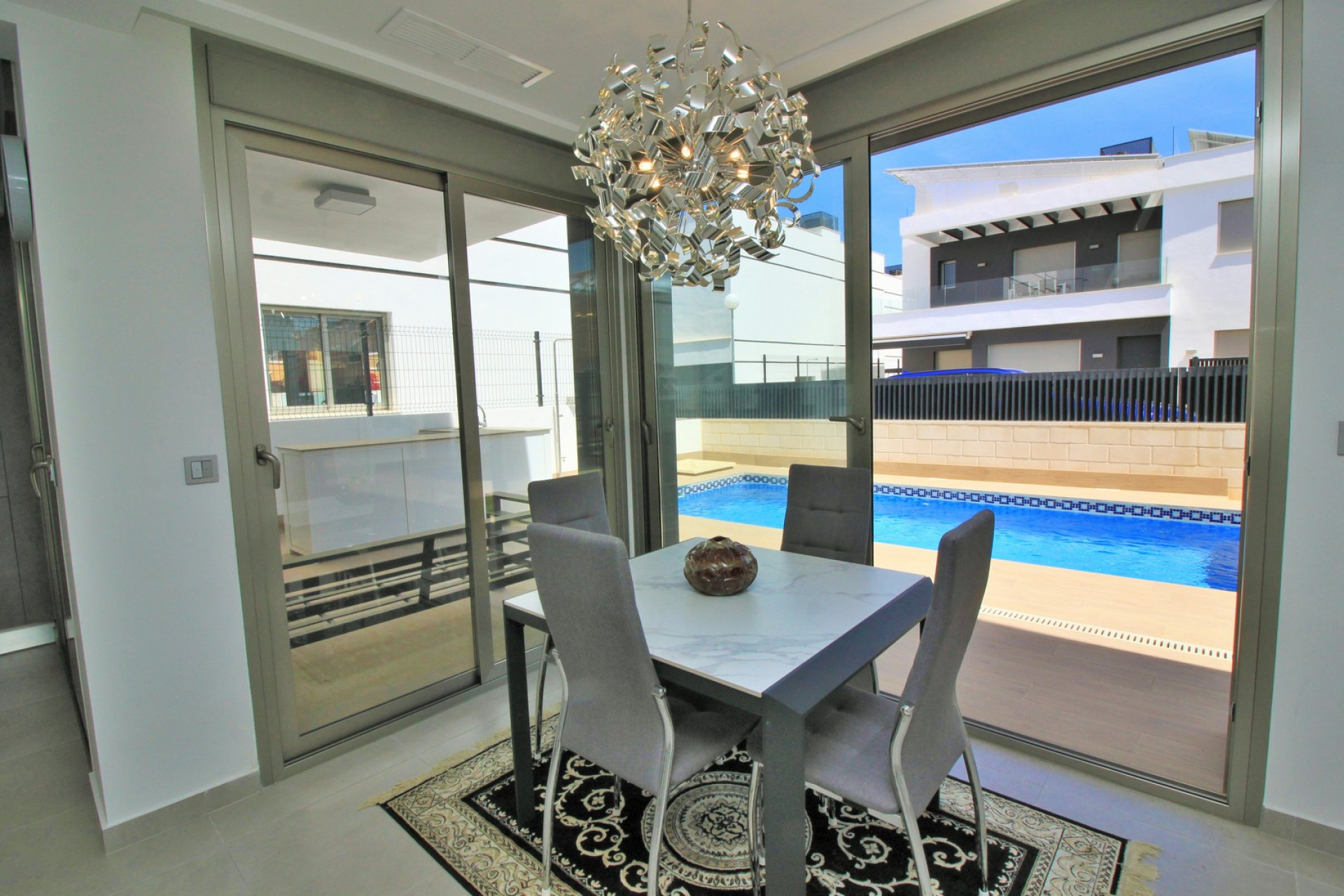 Resale - Villa - Villamartin - Orihuela Costa