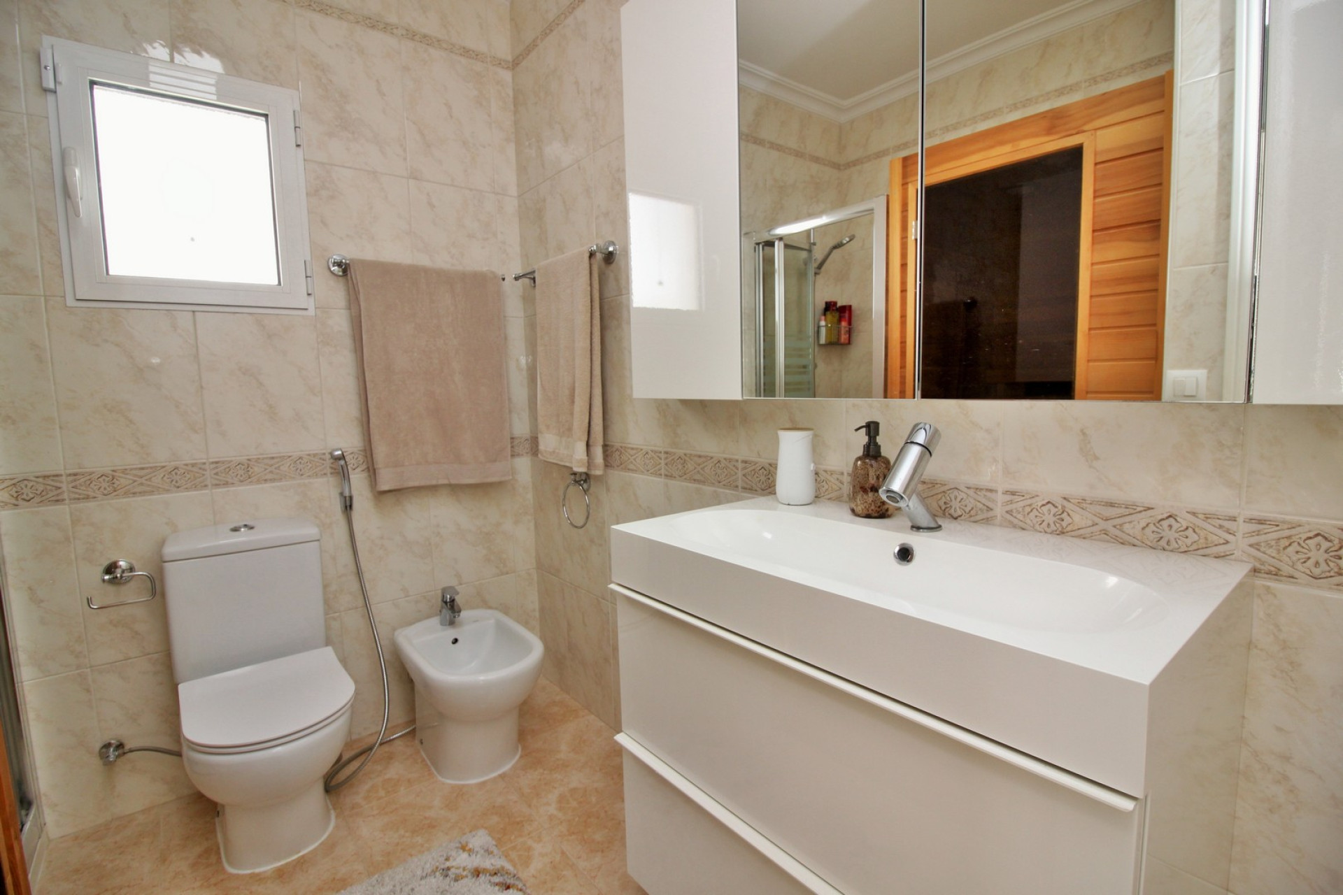 Resale - Villa - Villamartin - Orihuela Costa