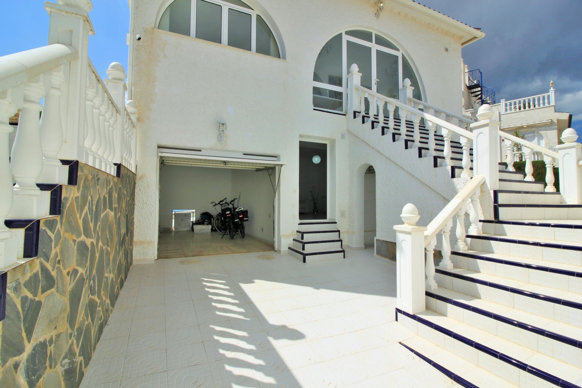 Resale - Villa - Villamartin - Orihuela Costa