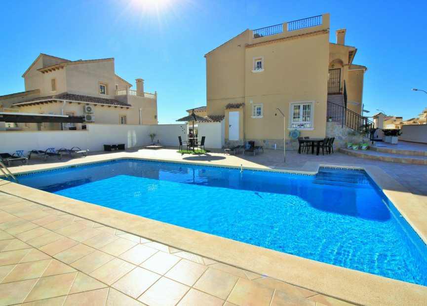 Resale - Villa - Villamartin - Orihuela Costa