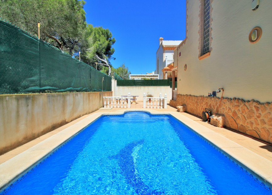 Resale - Villa - Villamartin - Orihuela Costa