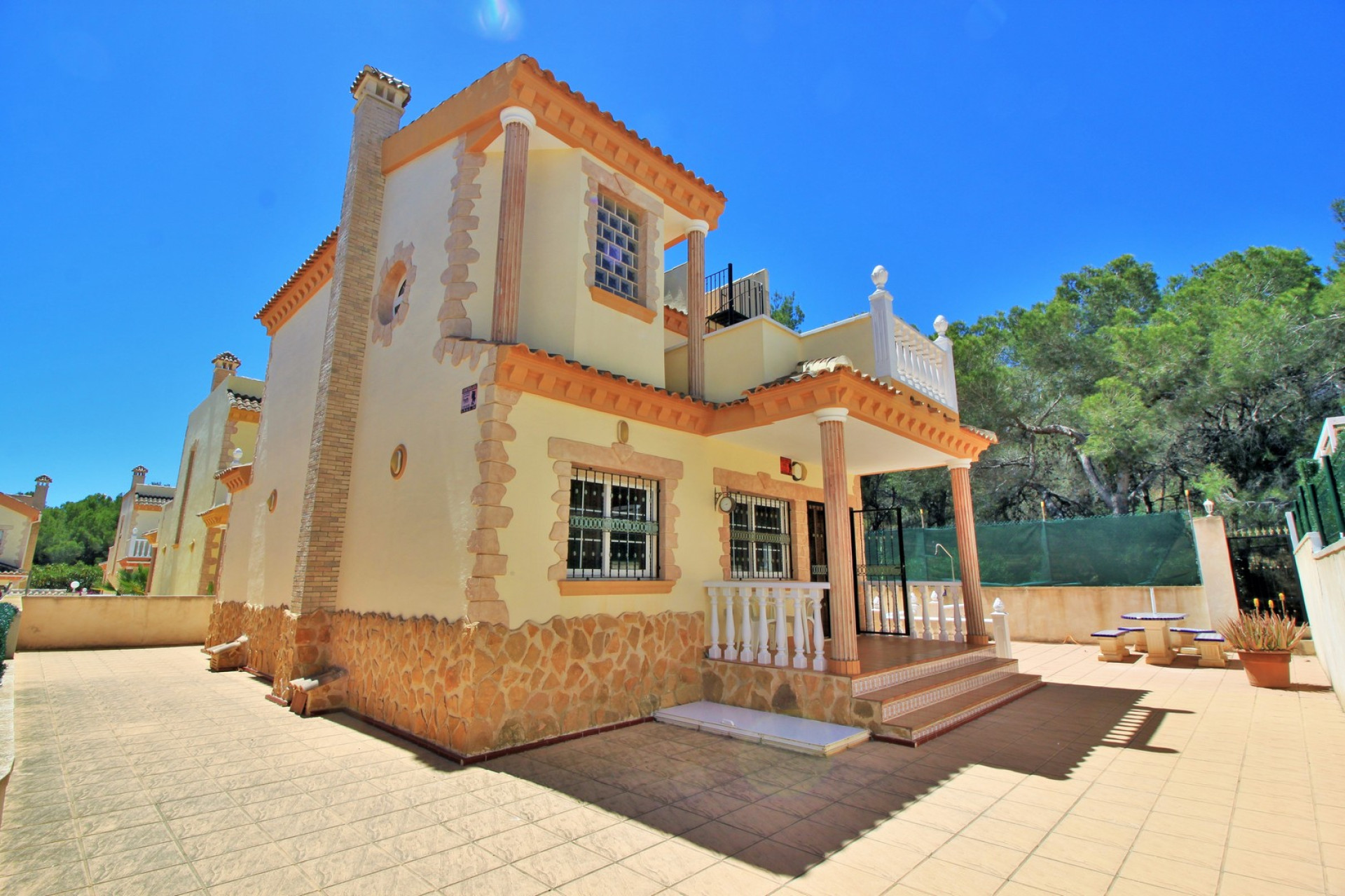 Resale - Villa - Villamartin - Orihuela Costa