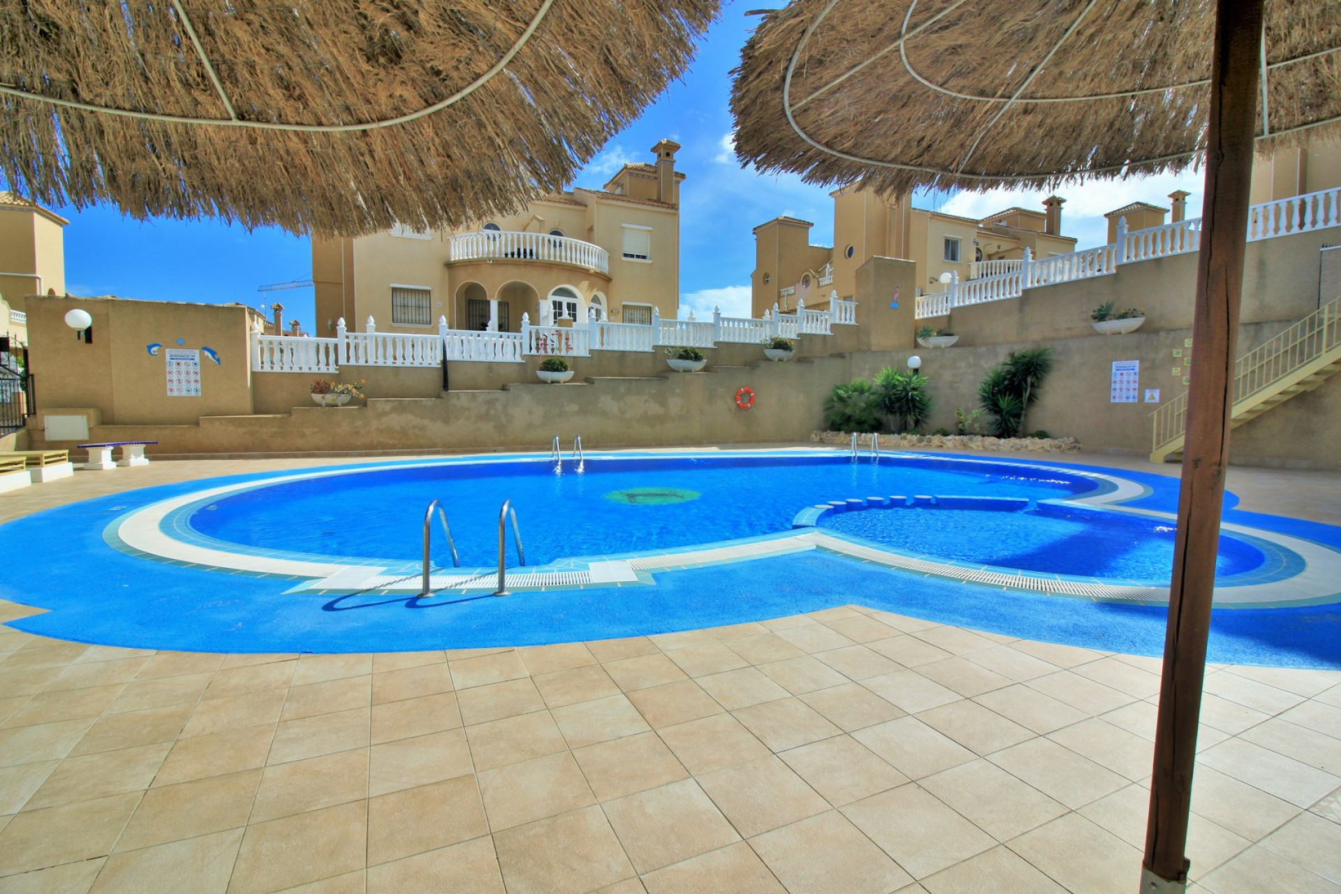 Resale - Villa - Villamartin - Orihuela Costa