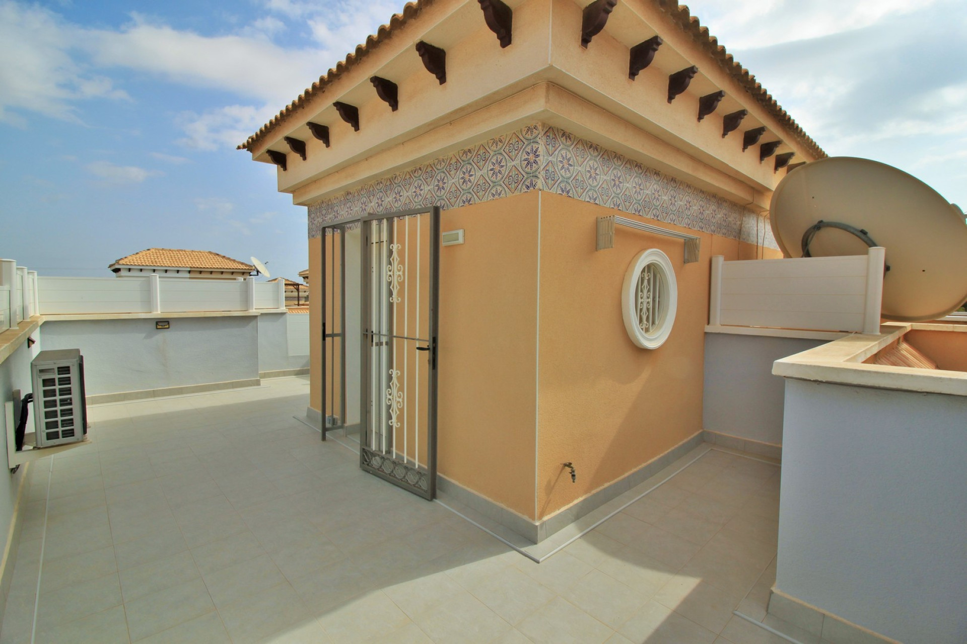 Resale - Villa - Villamartin - Orihuela Costa