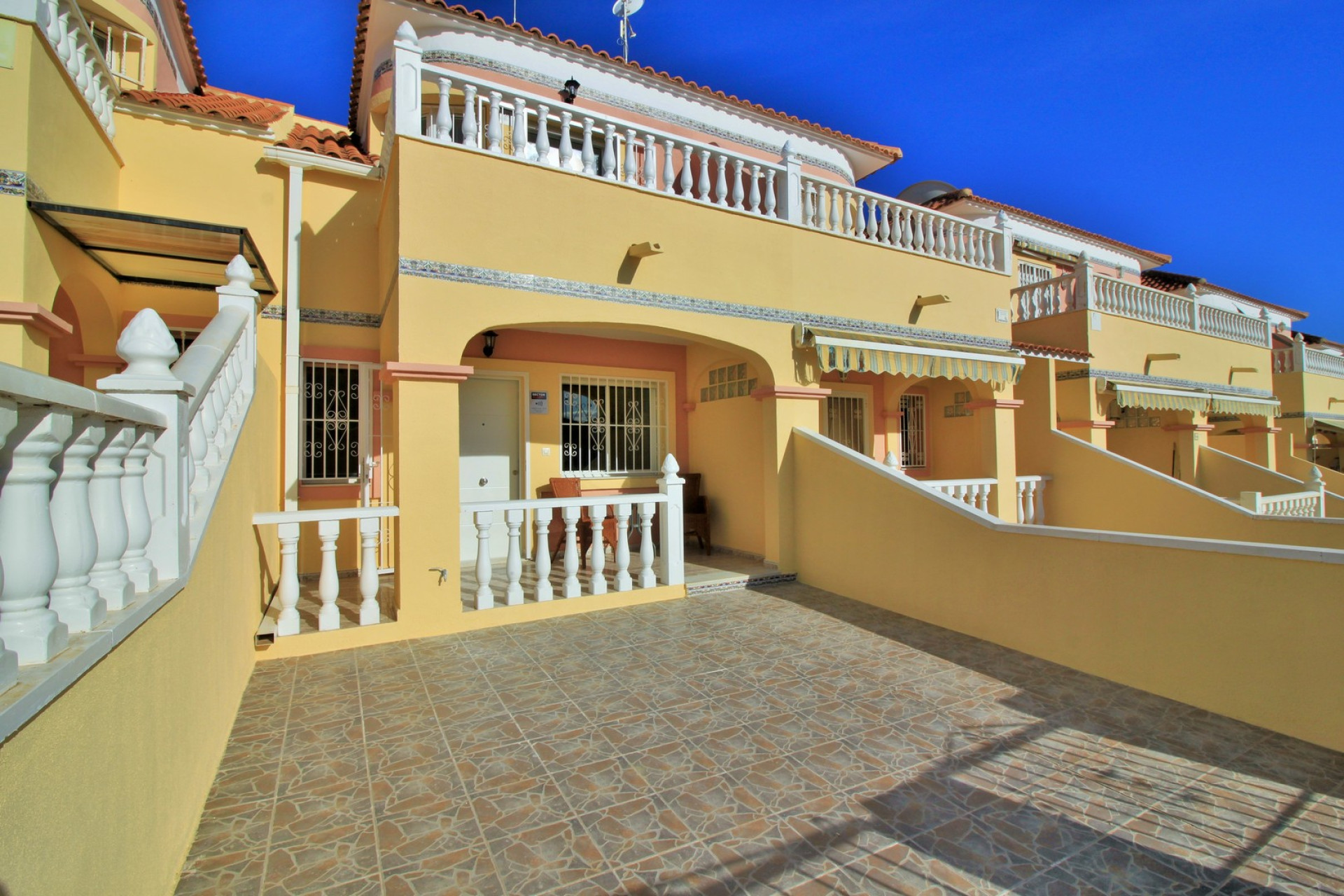 Resale - Villa - Villamartin - Orihuela Costa