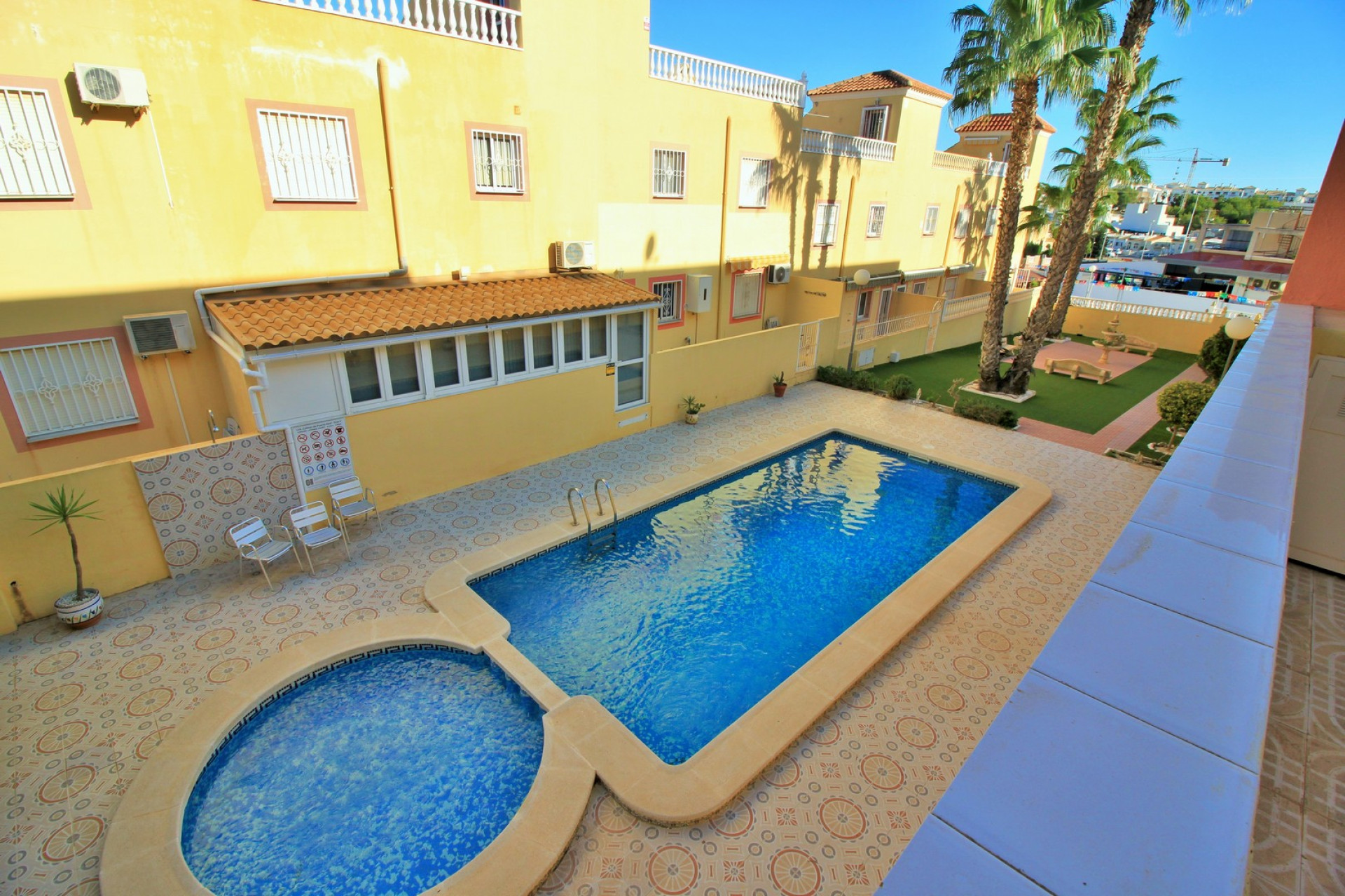 Resale - Villa - Villamartin - Orihuela Costa