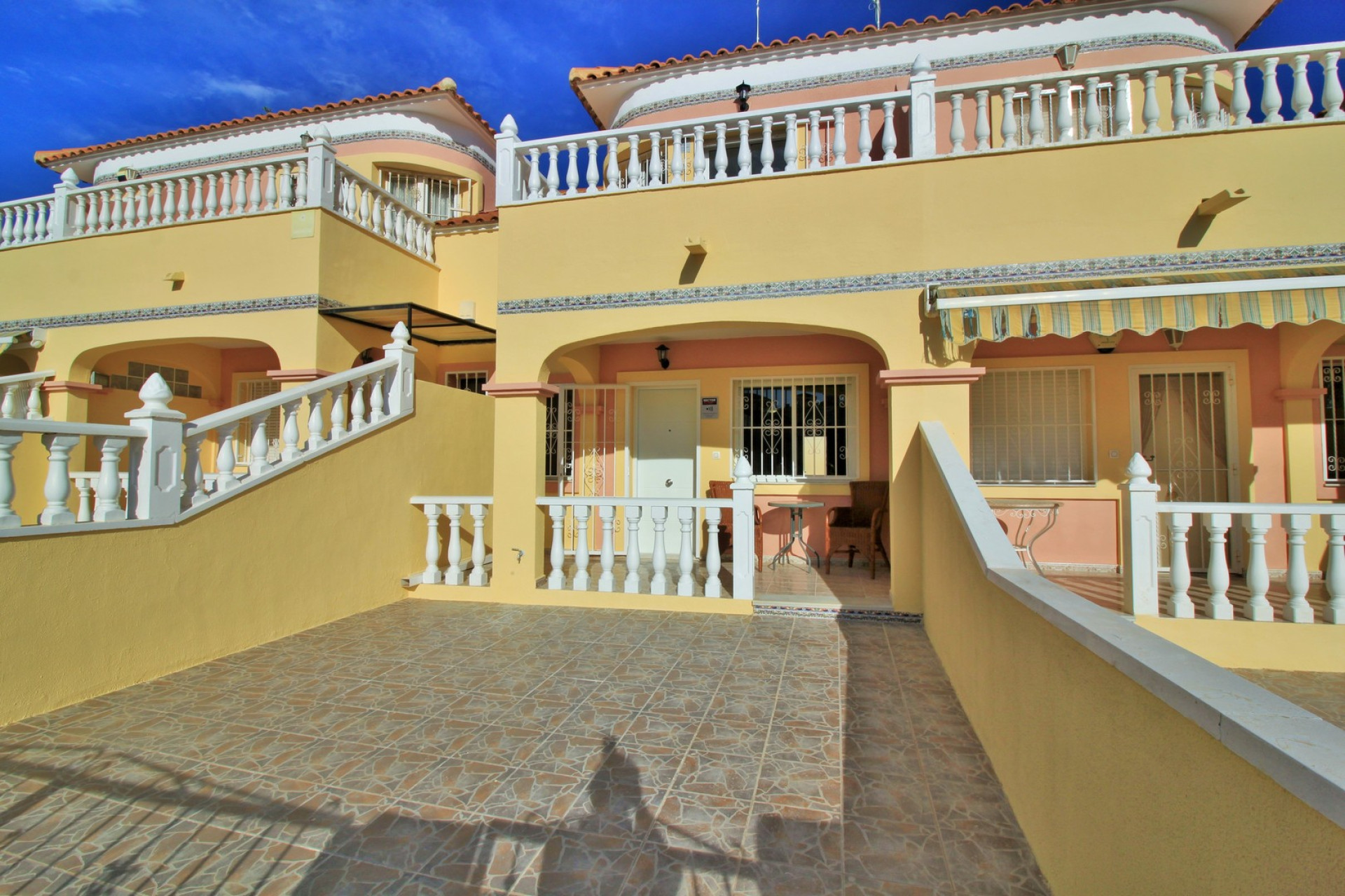 Resale - Villa - Villamartin - Orihuela Costa