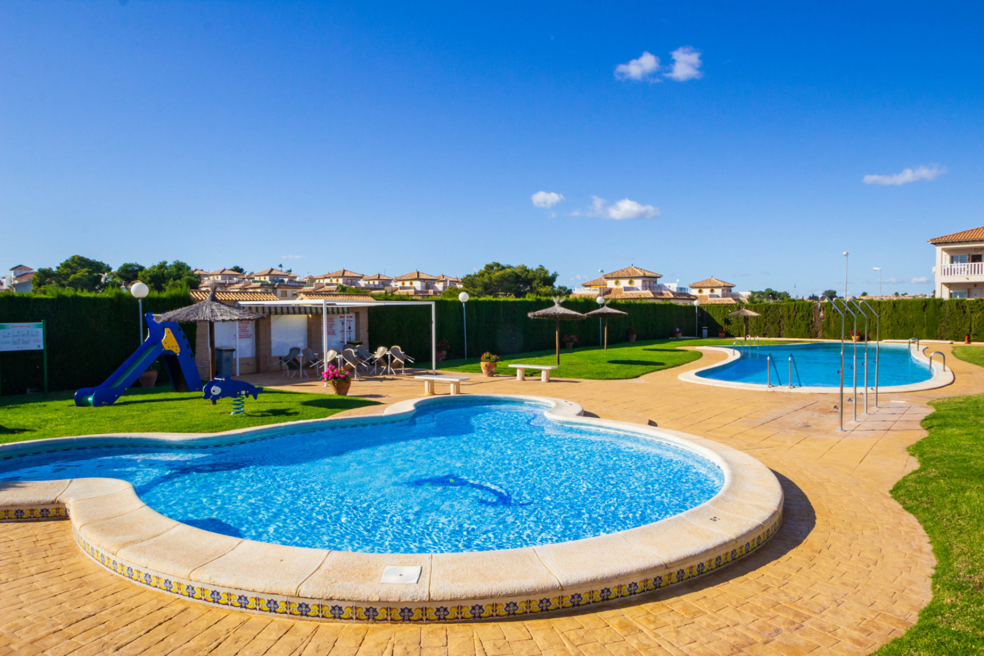 Resale - Villa - Villamartin - Orihuela Costa