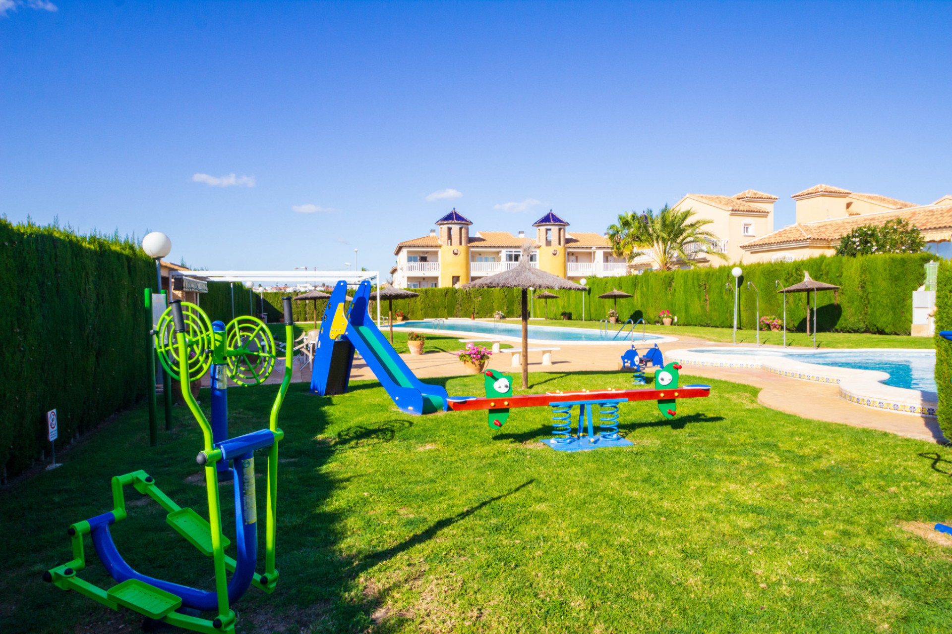 Resale - Villa - Villamartin - Orihuela Costa