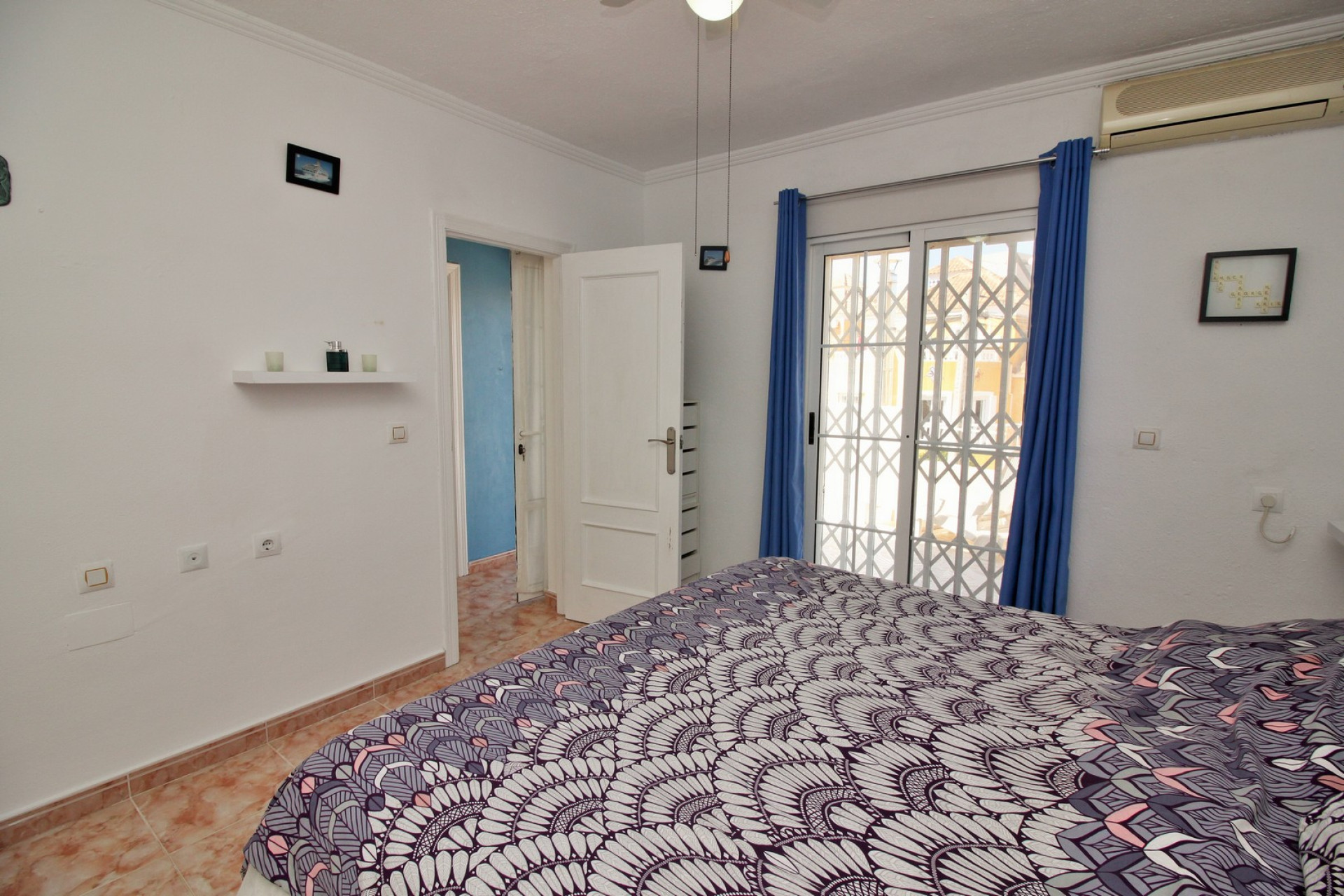 Resale - Villa - Villamartin - Orihuela Costa