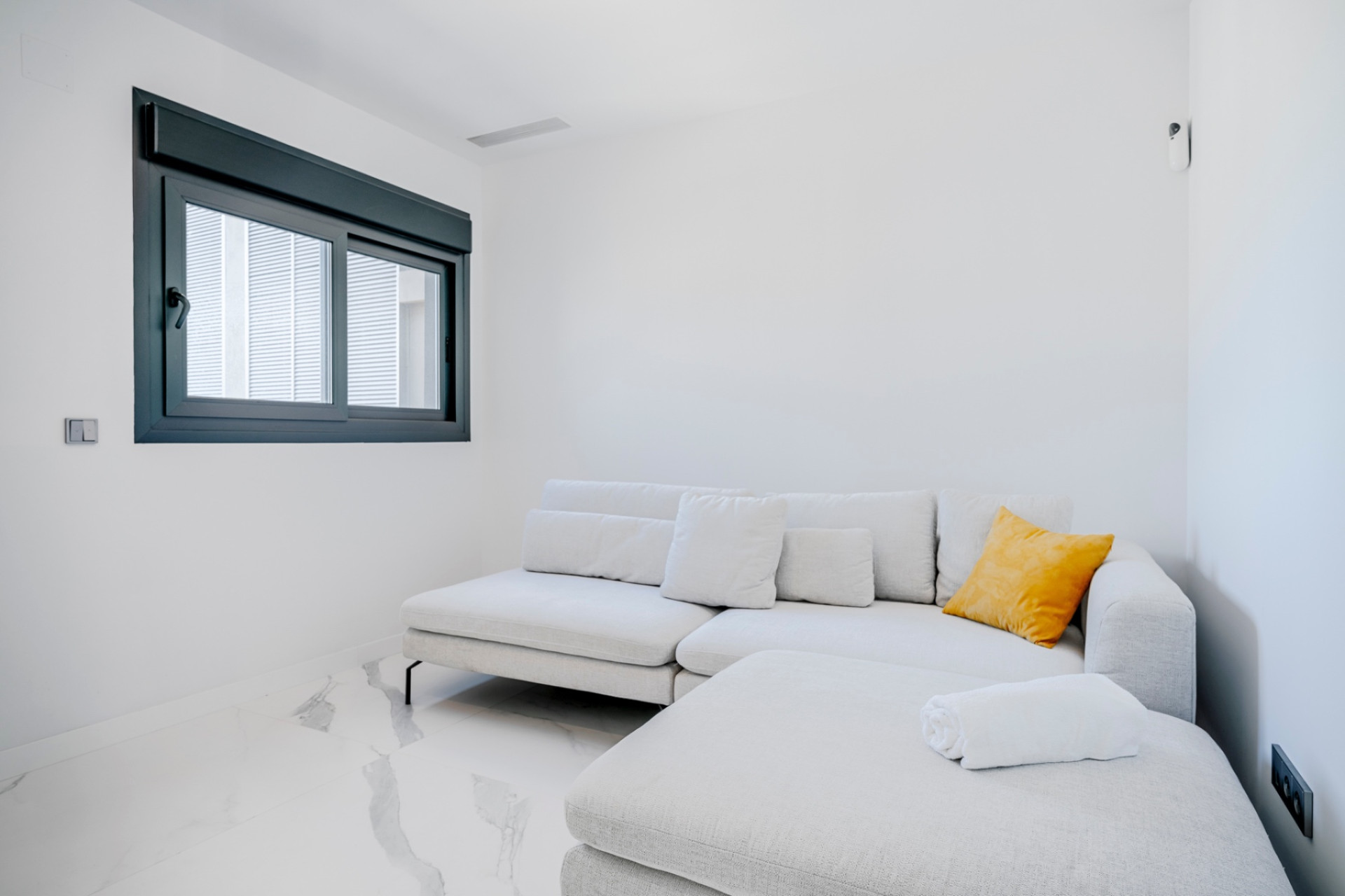 Reventa - 1. Apartamento / piso - Benidorm - Costa Blanca Norte 