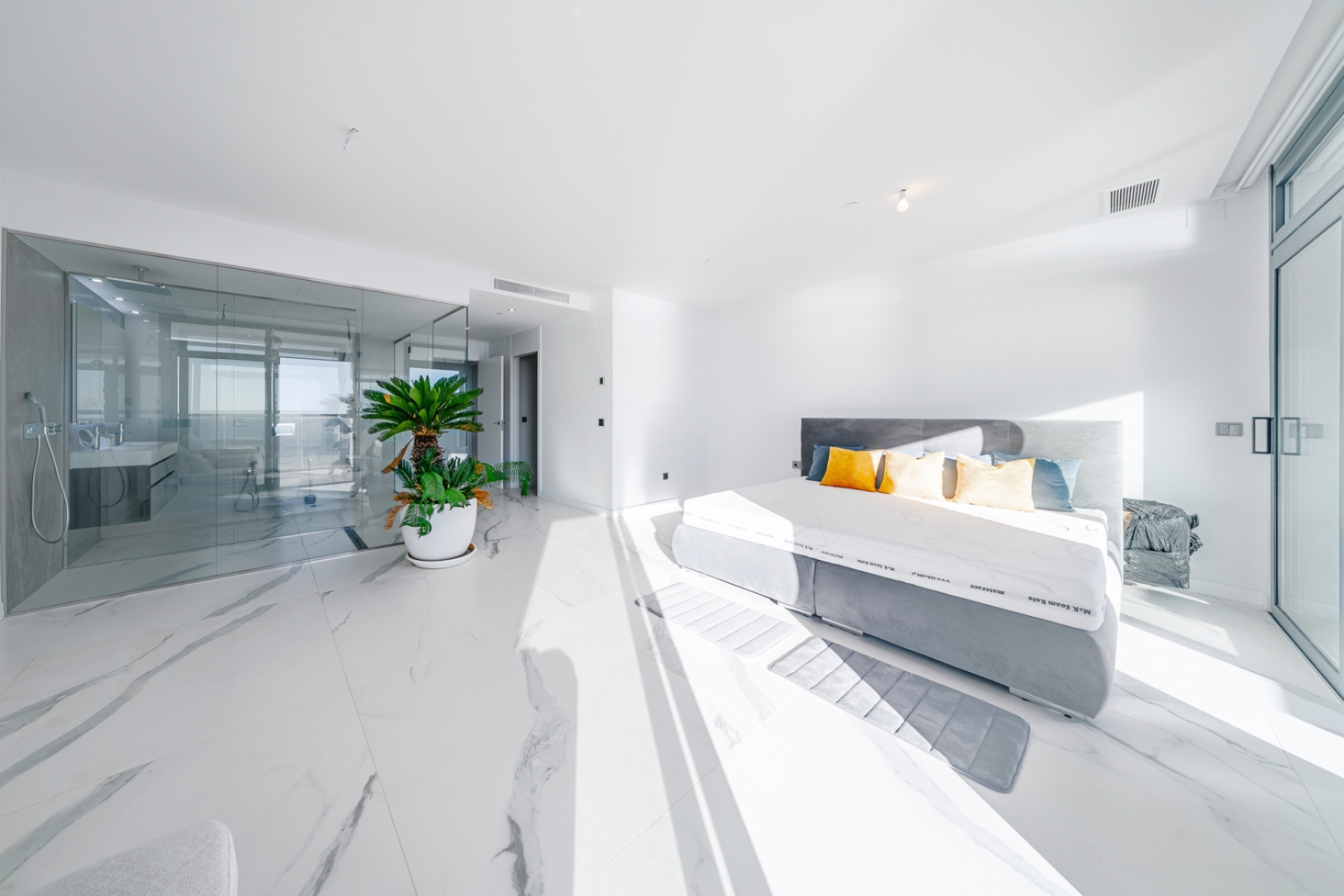 Reventa - 1. Apartamento / piso - Benidorm - Costa Blanca Norte 